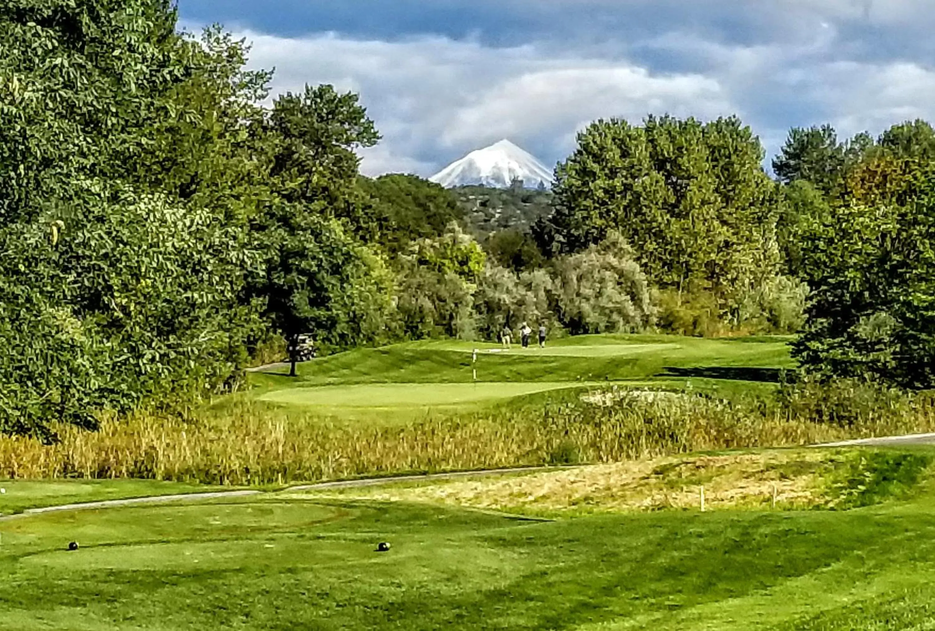 Golf in Resort at Eagle Point Golf Club Lodging