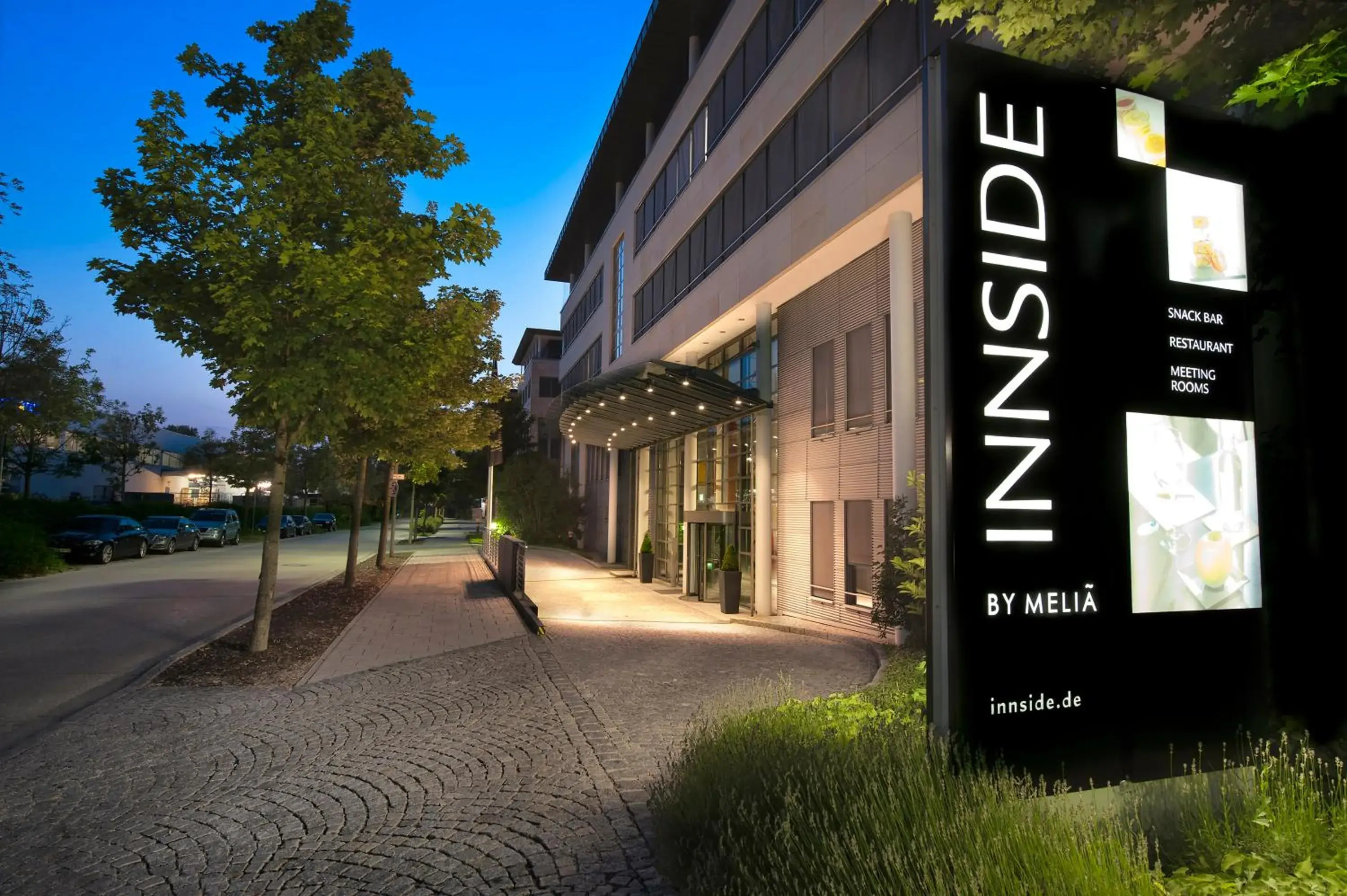 Facade/entrance, Property Building in INNSiDE by Meliá München Neue Messe