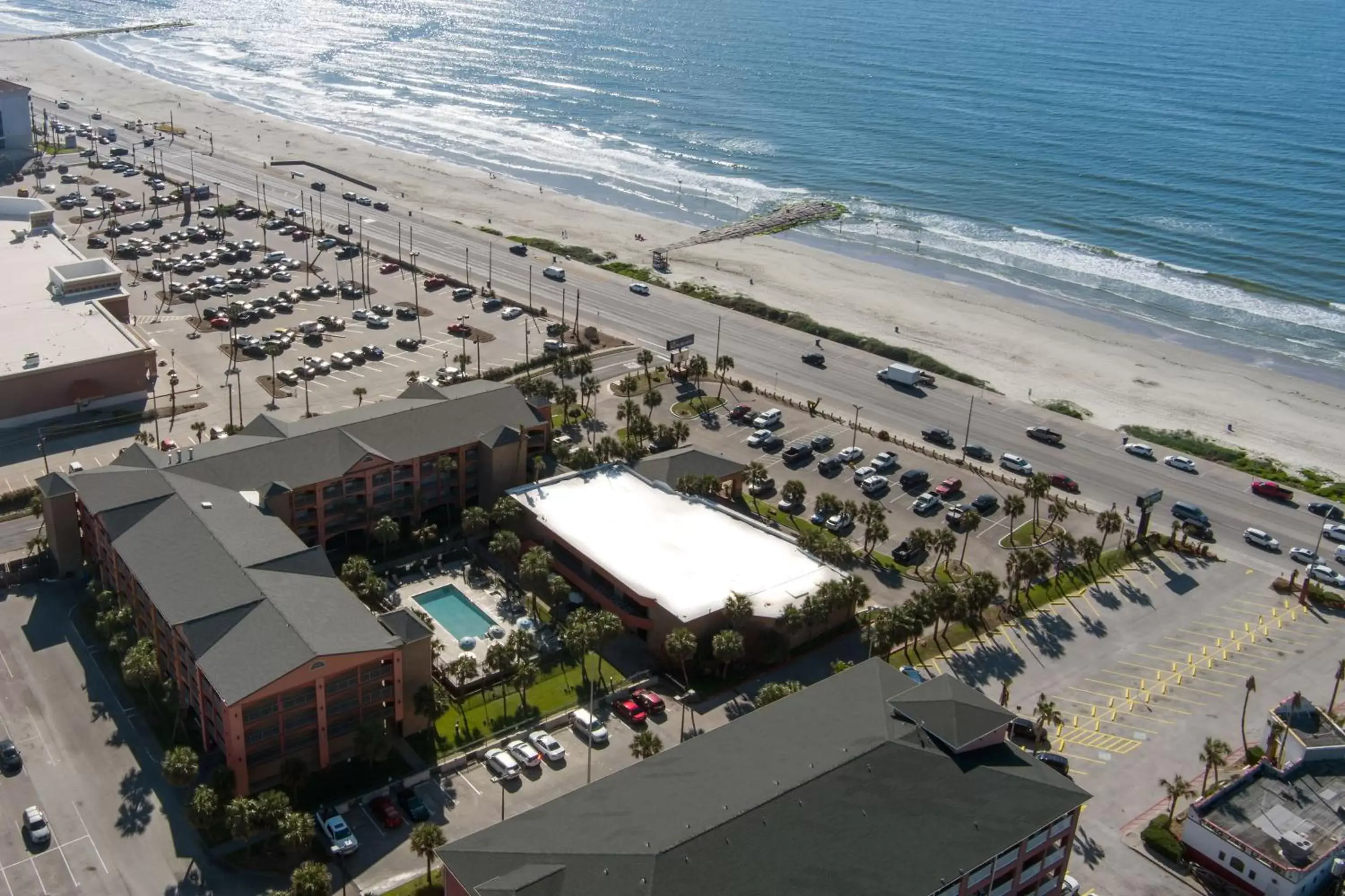 Beach, Bird's-eye View in Beachfront Palms Hotel