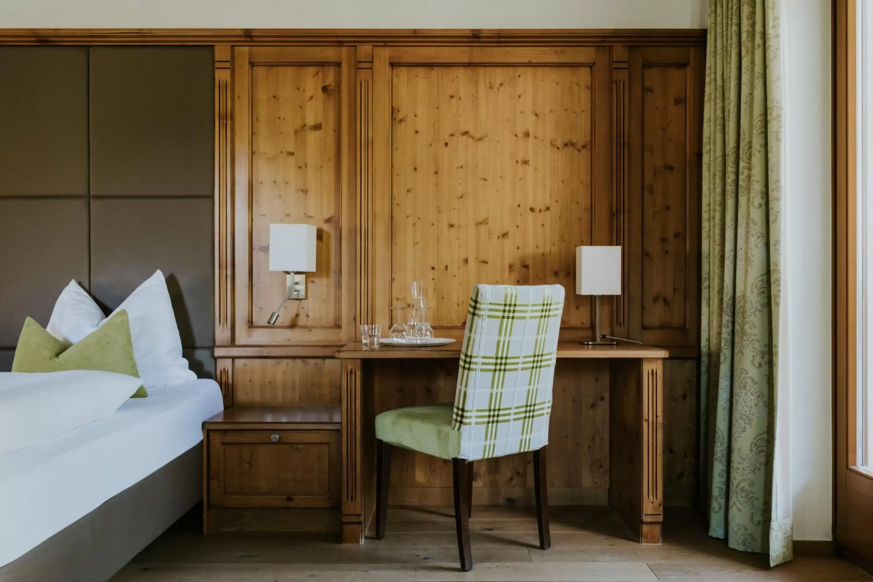 Photo of the whole room, Seating Area in Hotel Tauernhof