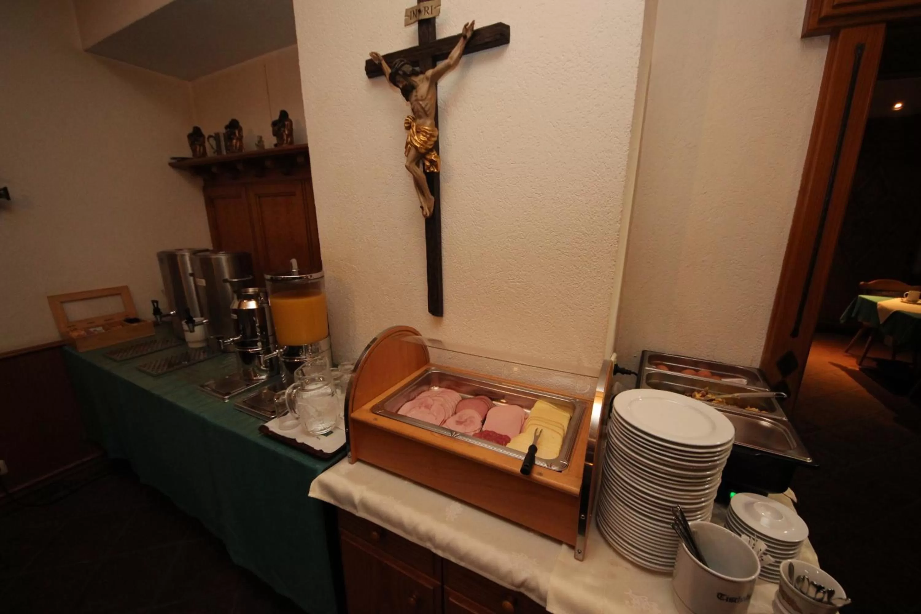 Breakfast in Hotel Kleinmünchen