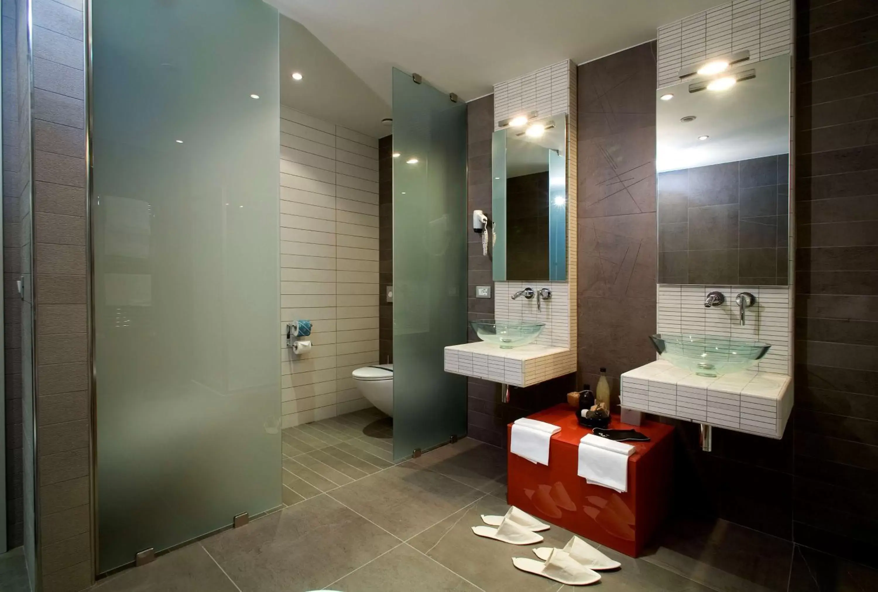 Photo of the whole room, Bathroom in Best Western Plus Hotel Galileo Padova