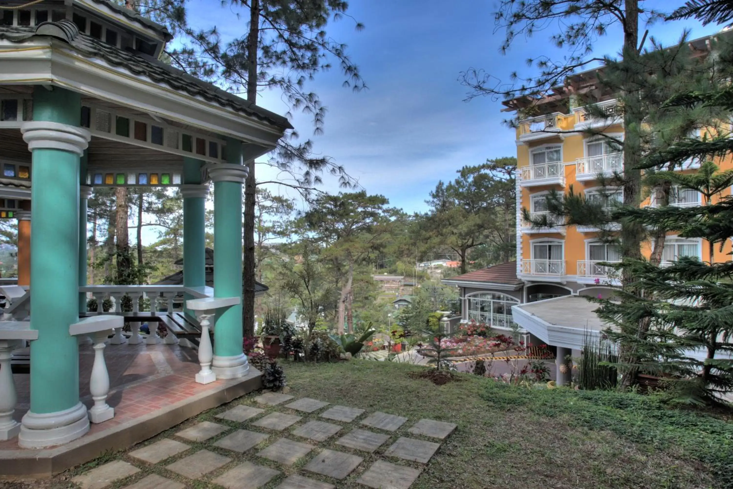 Property building in Hotel Elizabeth - Baguio