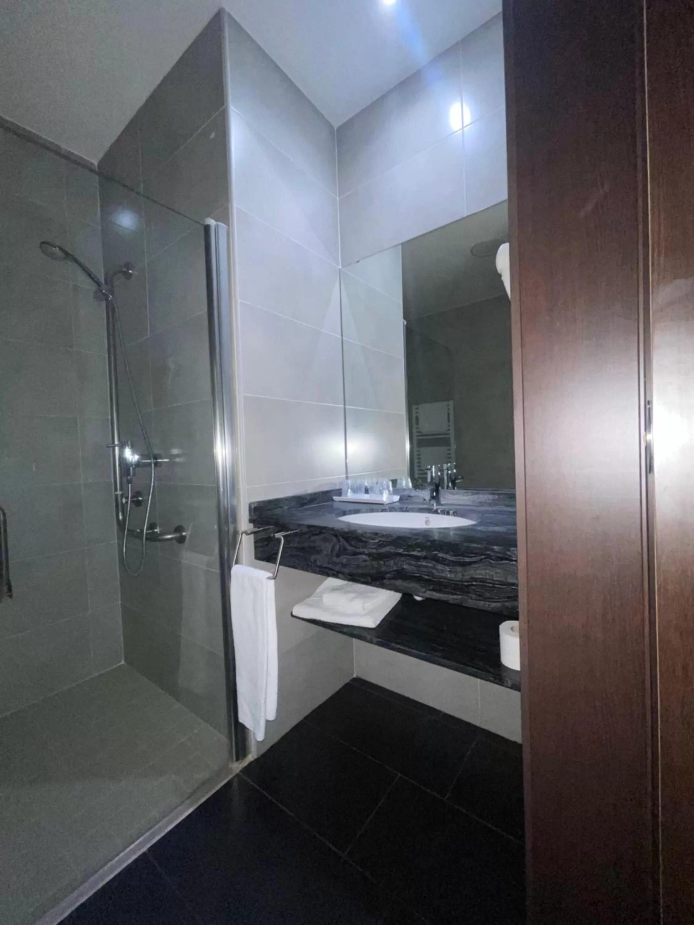 Bathroom in Complejo 24H