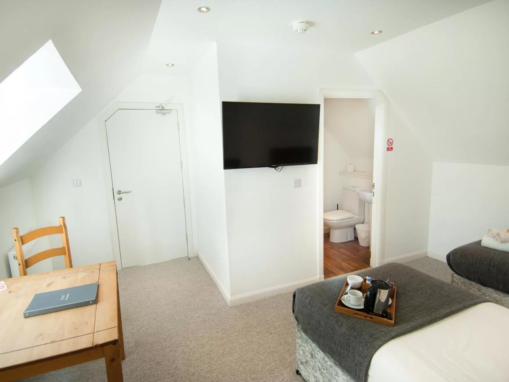 Superior Twin Room in Drumdevan Country House, Inverness