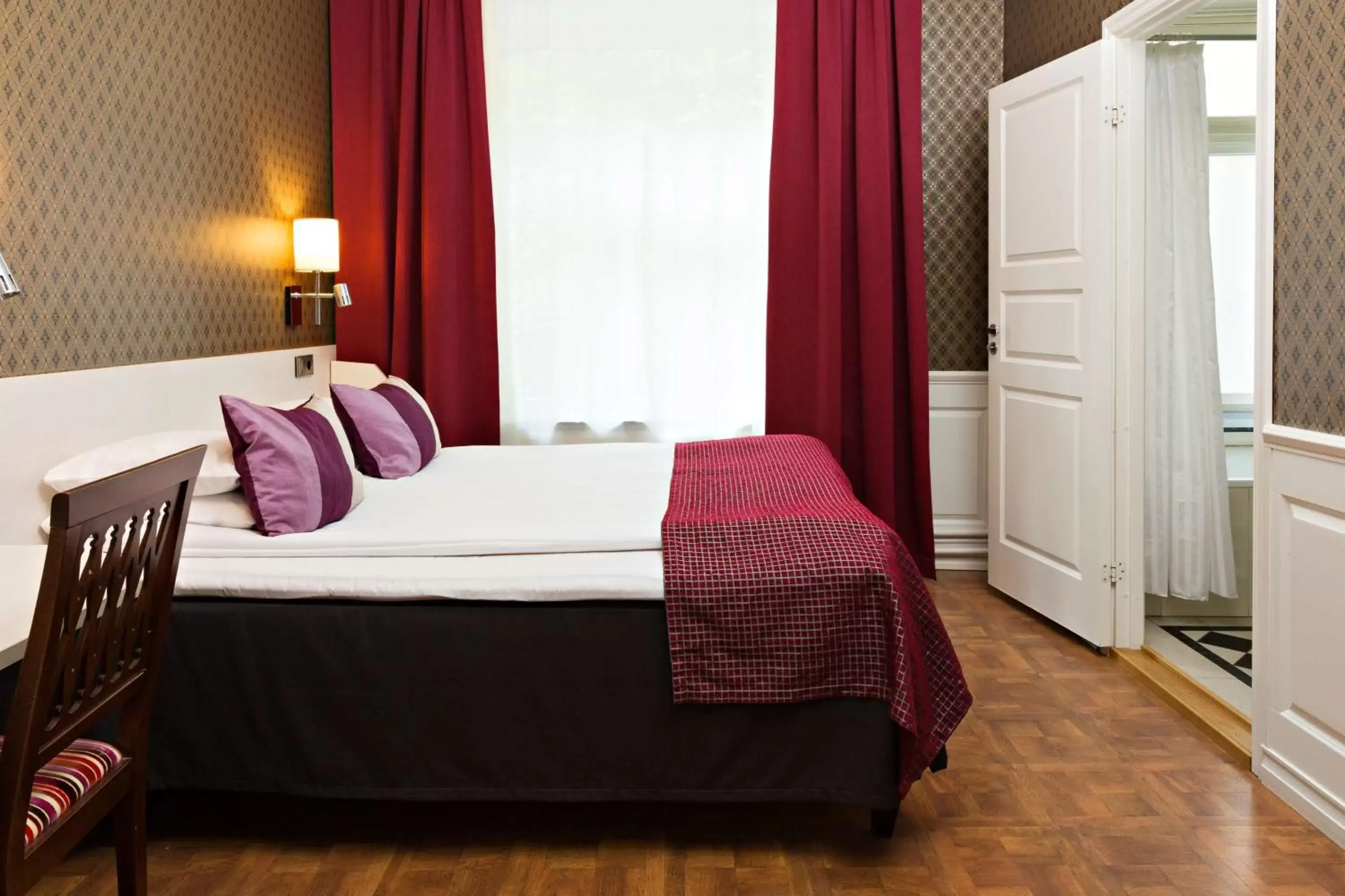 Photo of the whole room, Bed in Hotel Vasa, Sure Hotel Collection by Best Western