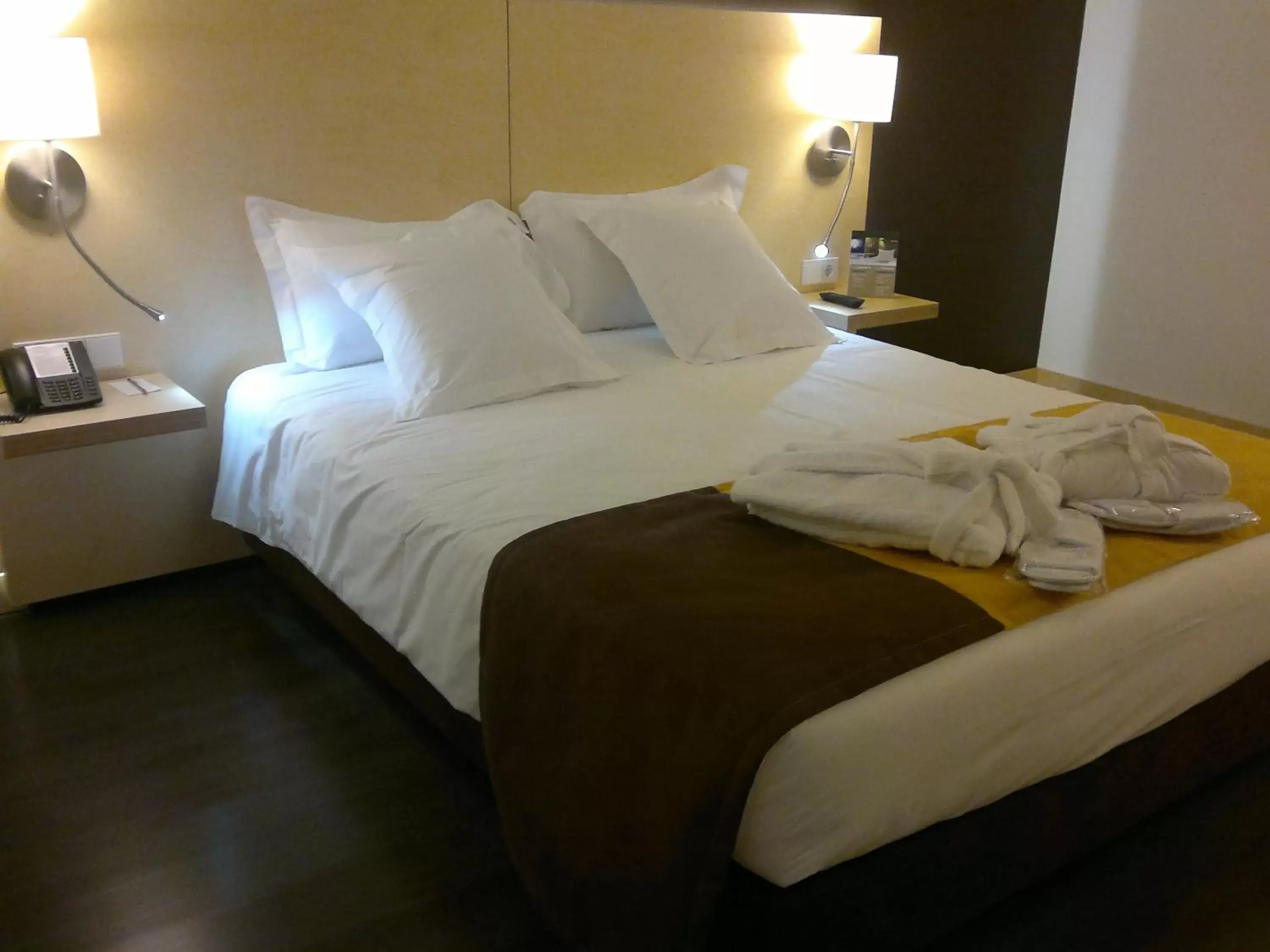 Bed in Hotel Mercure Braga Centro