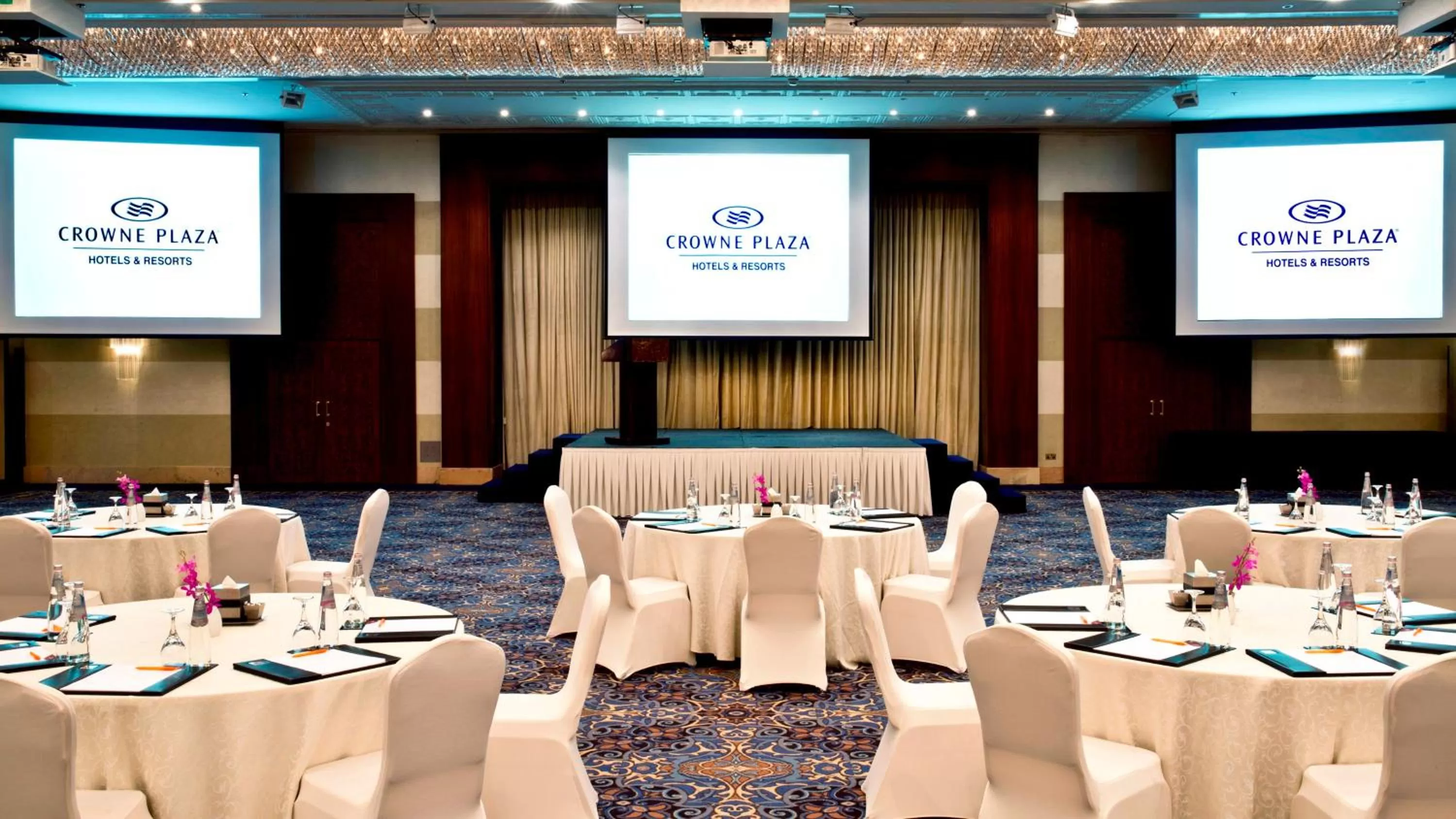 Banquet/Function facilities in Crowne Plaza Dubai Deira by IHG