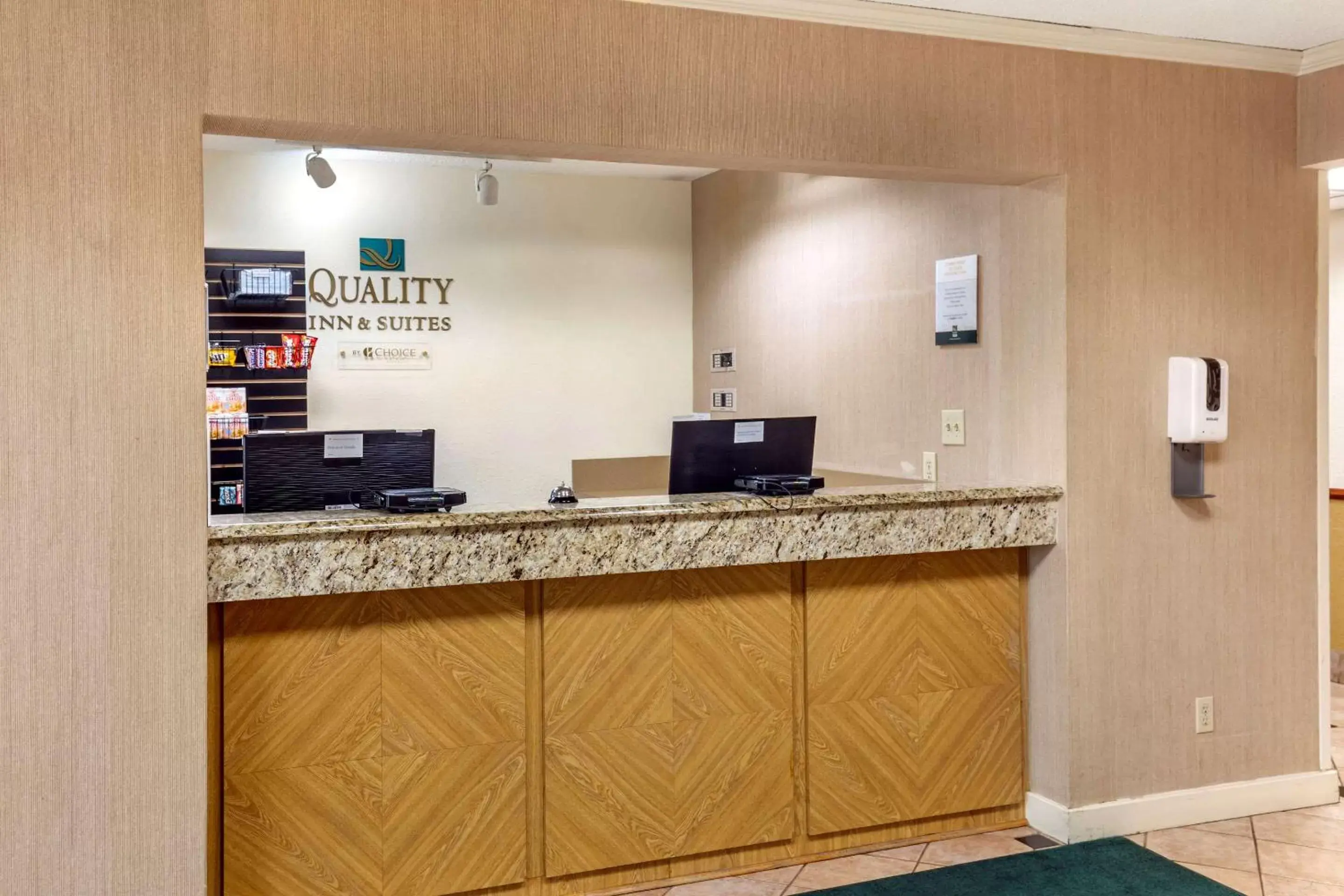 Lobby or reception, Lobby/Reception in Quality Inn & Suites Raleigh Durham Airport