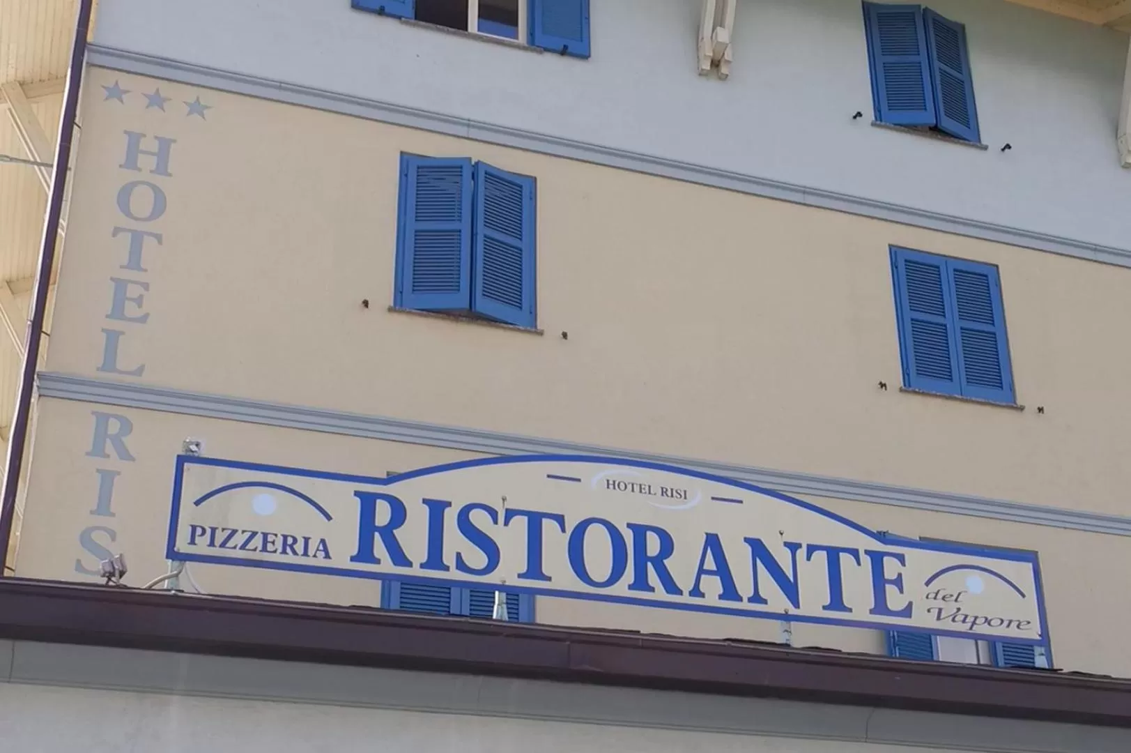 Property Building in Hotel Risi