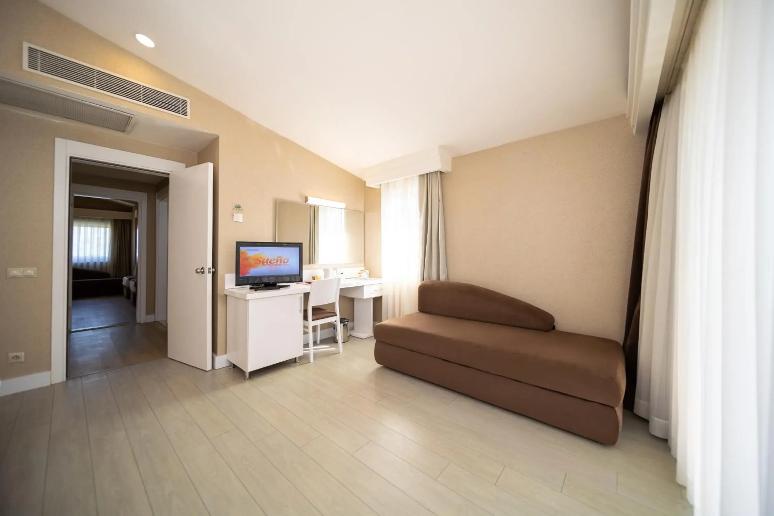 TV and multimedia, Seating Area in Sueno Hotels Beach Side