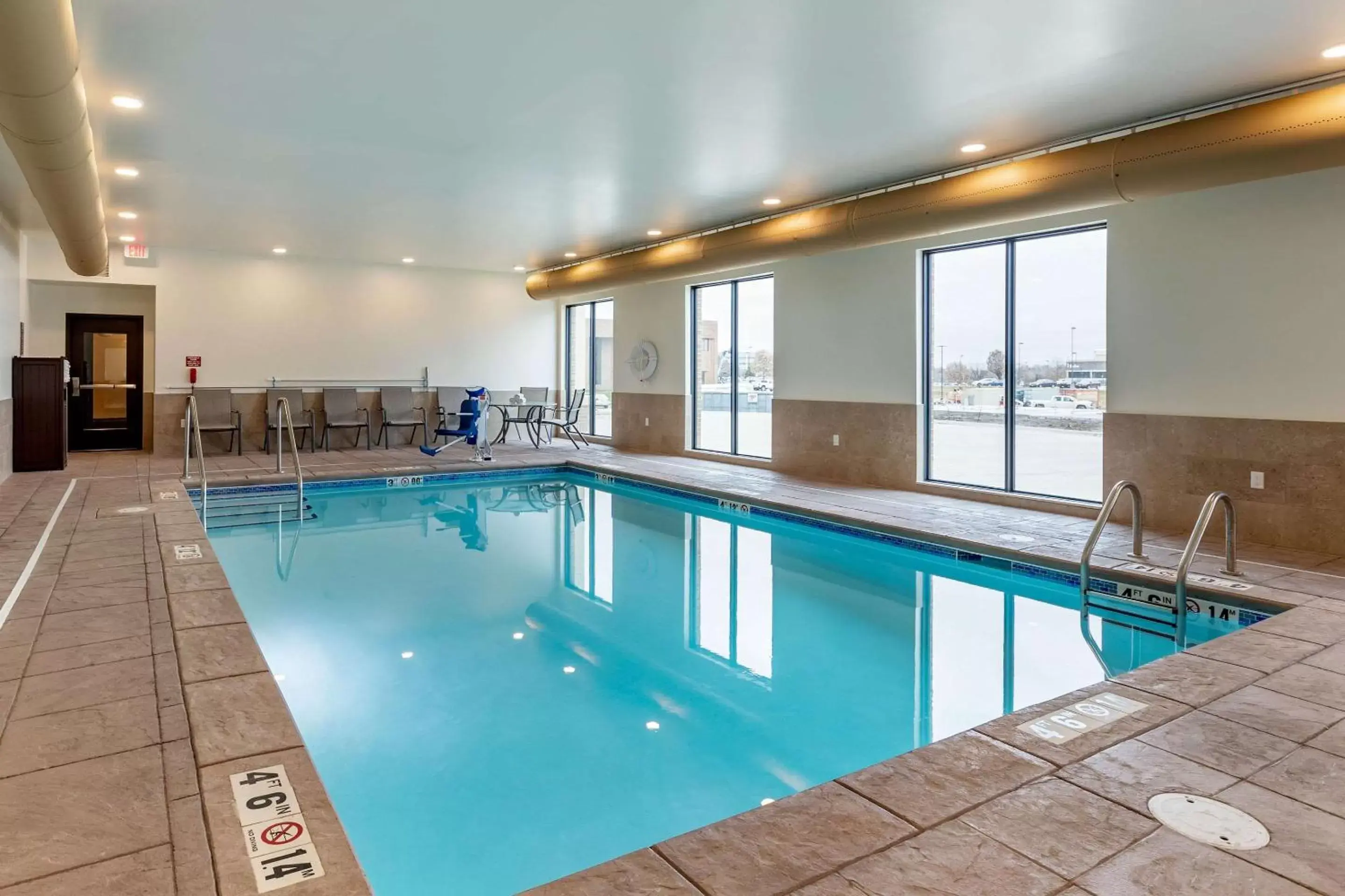 On site, Swimming Pool in Comfort Inn & Suites West Des Moines