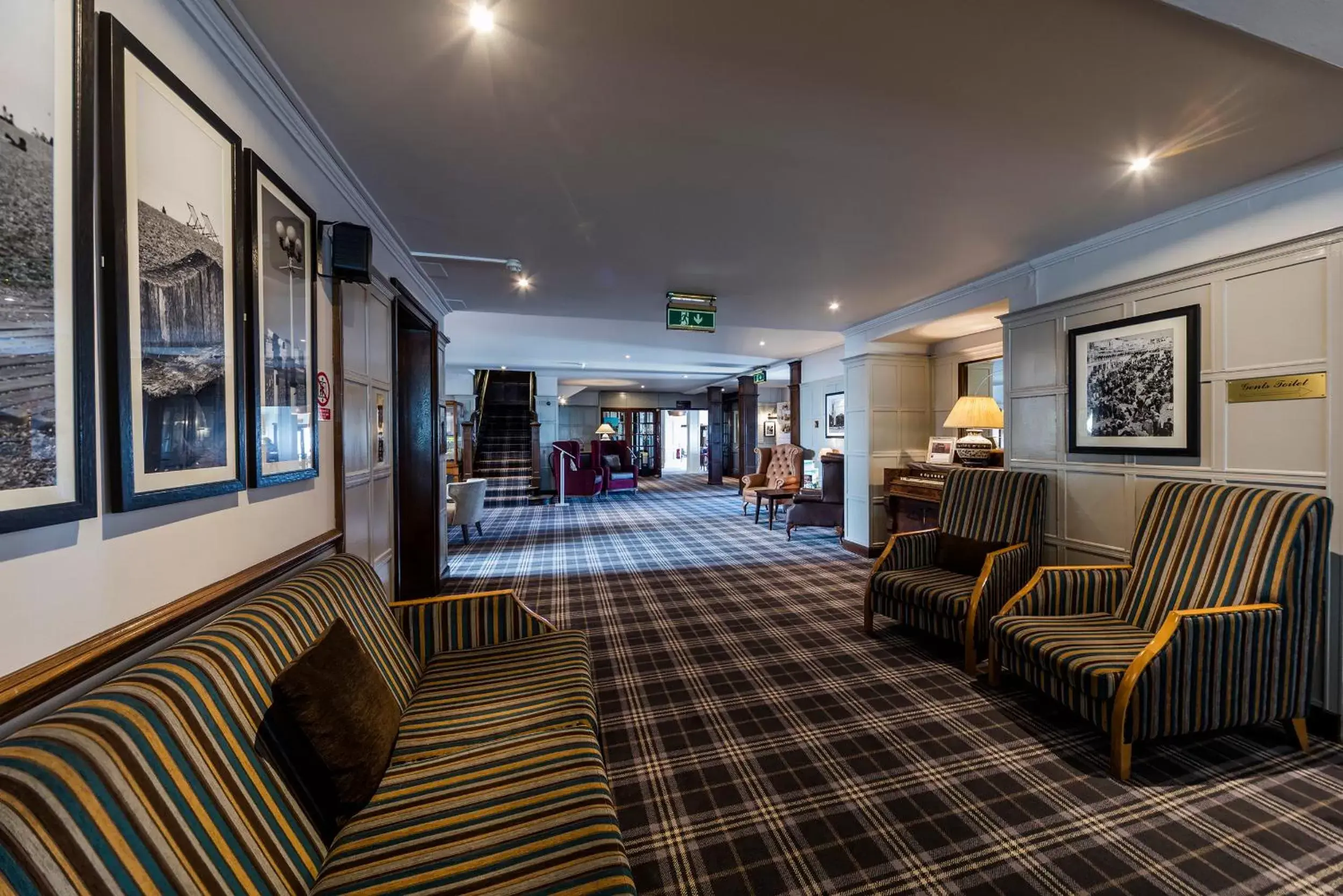 Lobby or reception, Lounge/Bar in The Old Ship Hotel