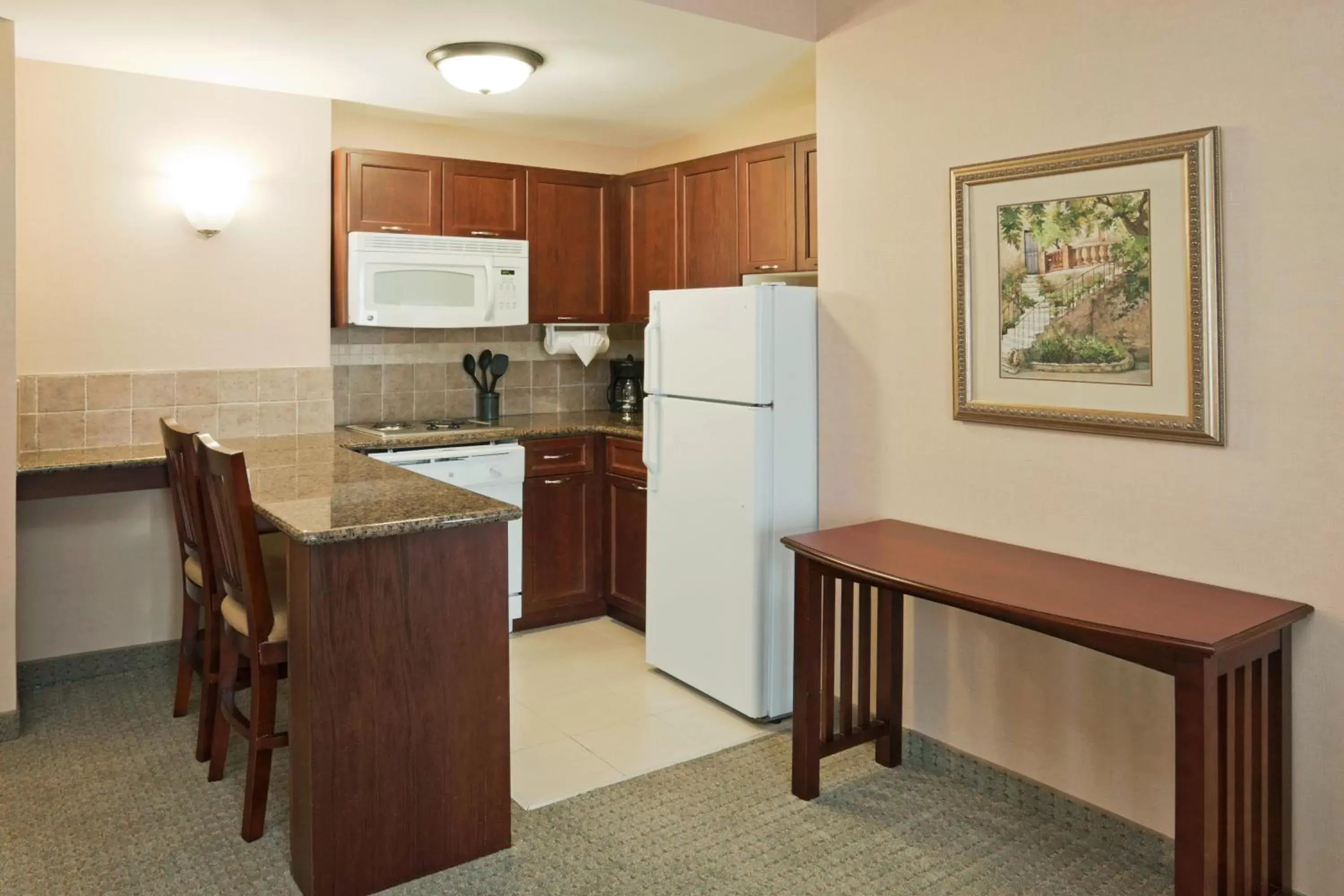 Photo of the whole room, Kitchen/Kitchenette in Staybridge Suites Oakville Burlington, an IHG Hotel
