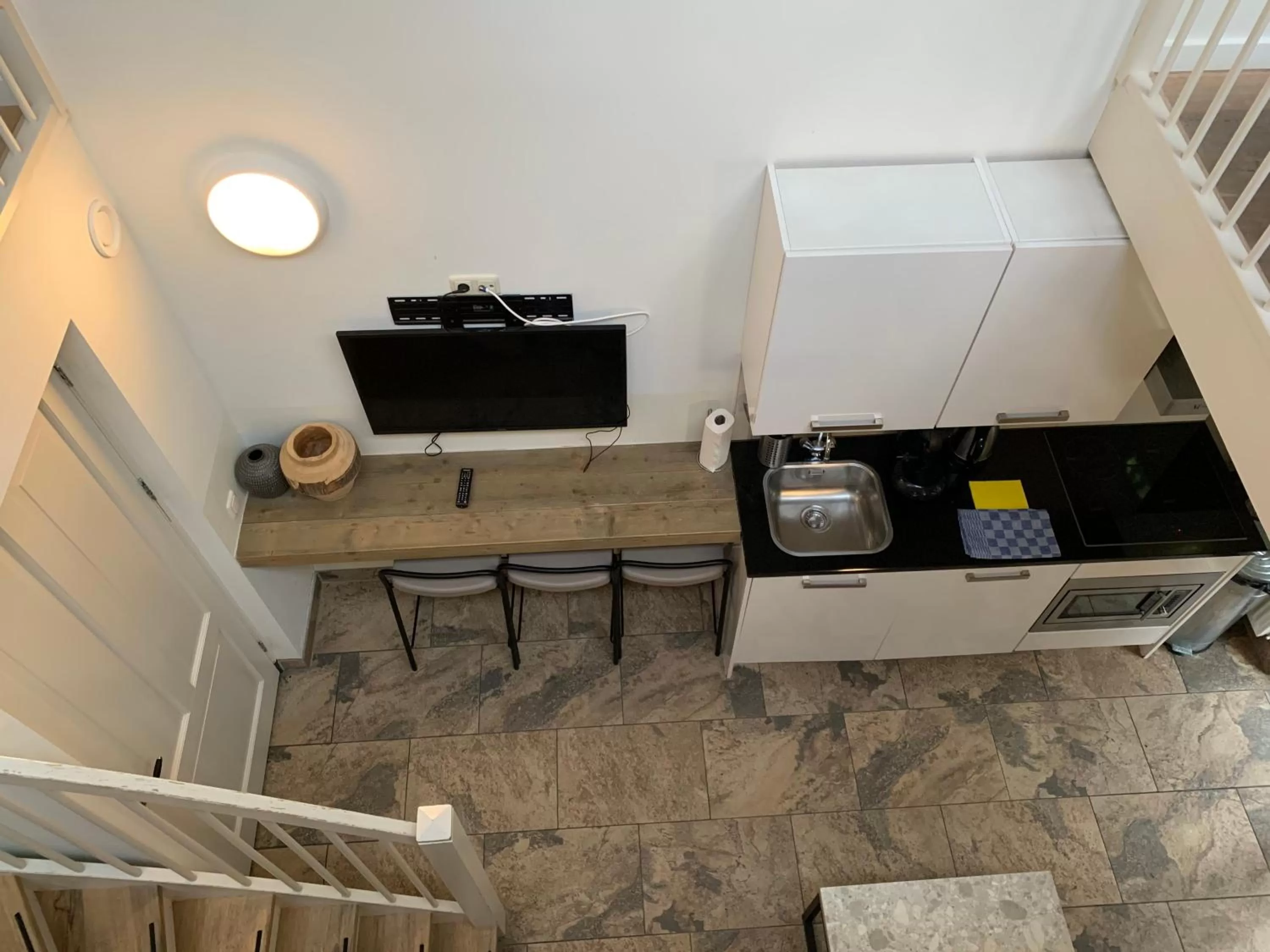 Dining area in Plantage Garden Apartments
