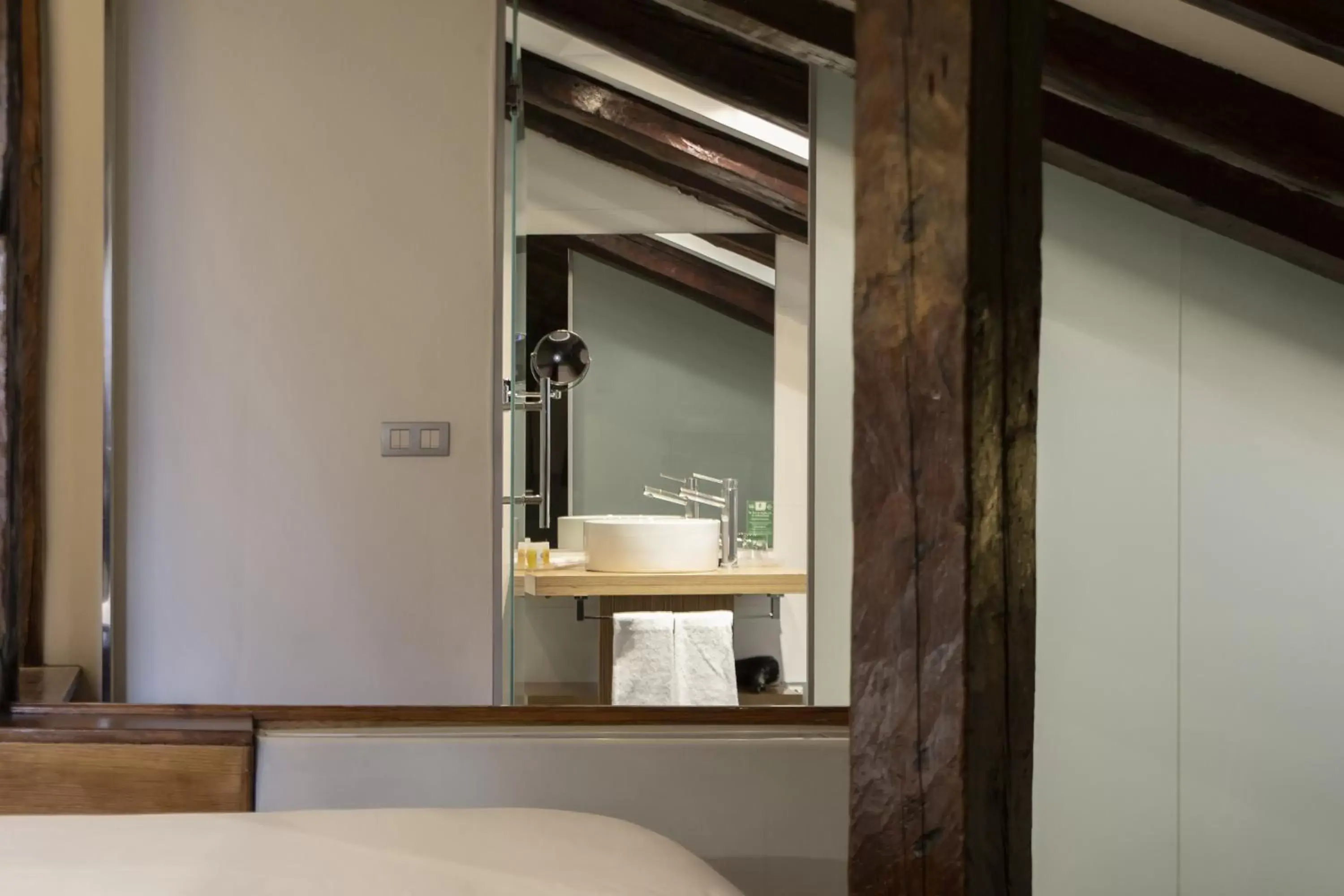 Bedroom, Bed in Petit Palace Plaza del Carmen Bedroom, Bed in Petit Palace Plaza del Carmen