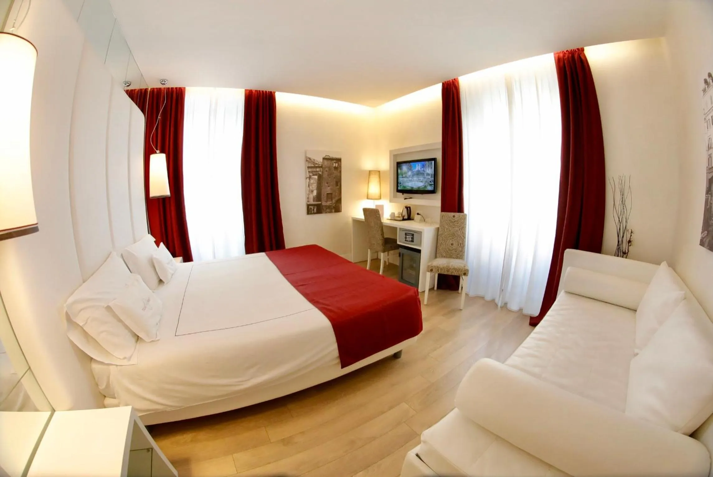 Photo of the whole room, Bed in Tullia&Prisca Relais