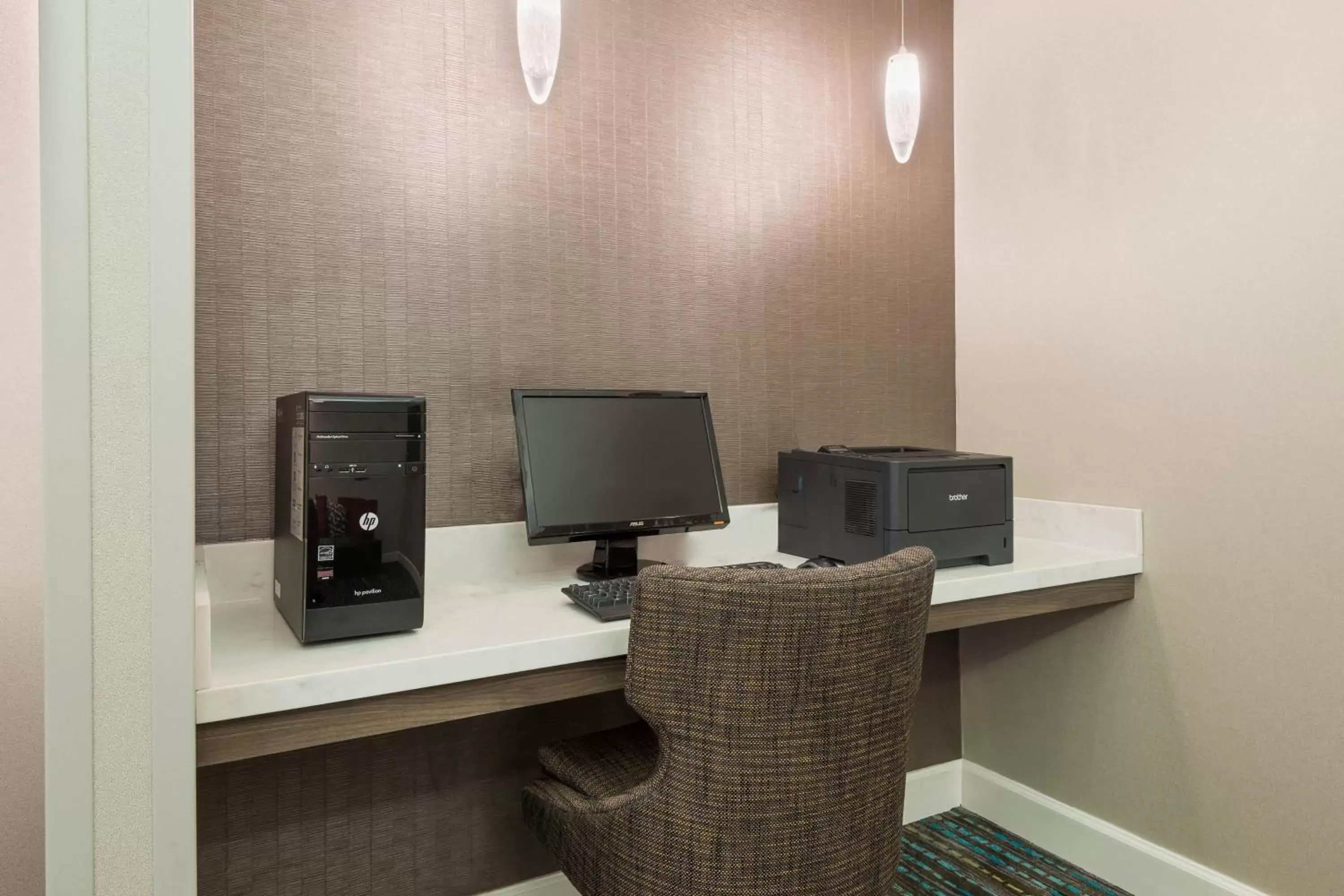 Business facilities in Residence Inn Savannah Midtown