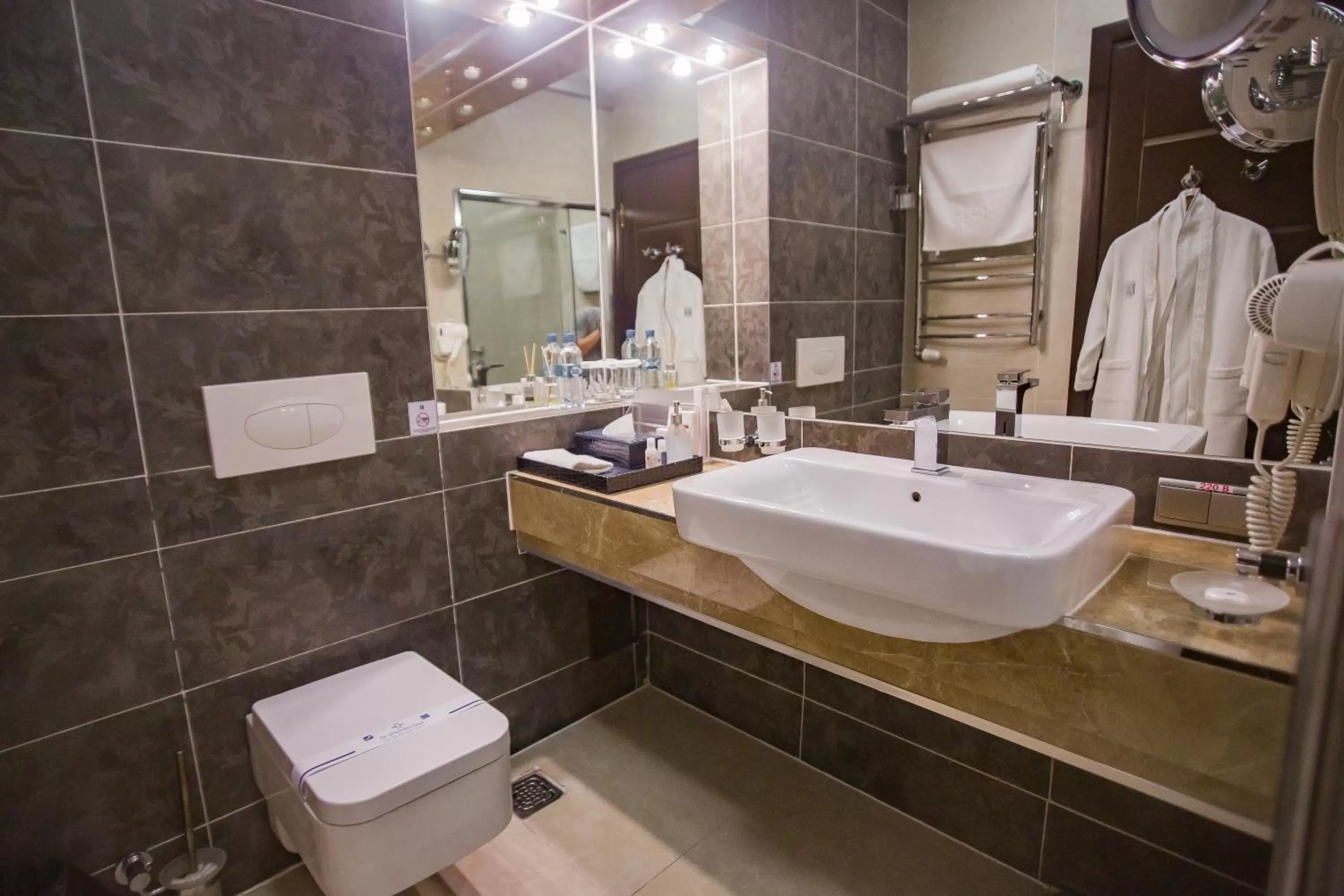 Bathroom in Hotel Feride