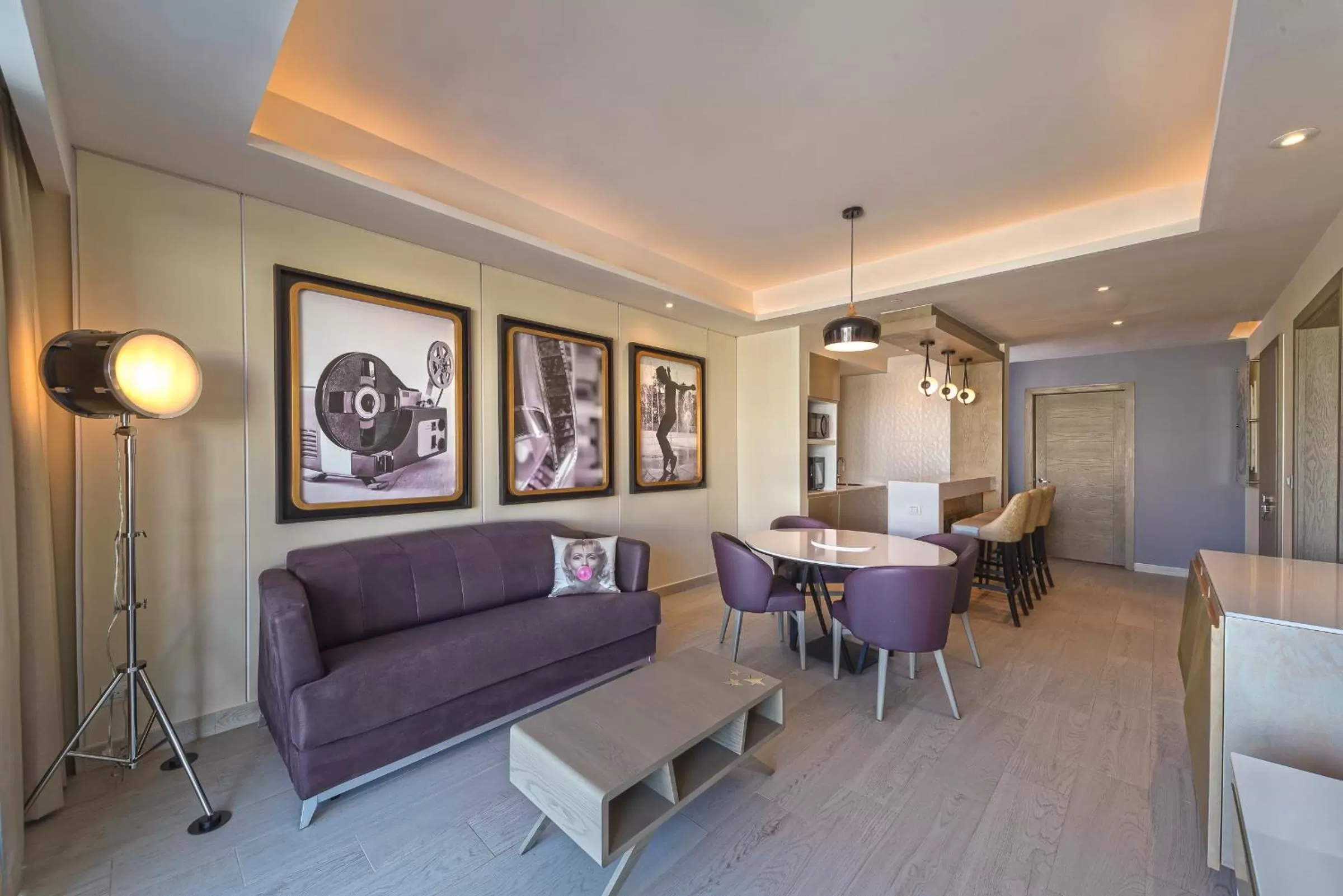 Living room in Planet Hollywood Cancun by Royalton, An Autograph Collection All-Inclusive Resort