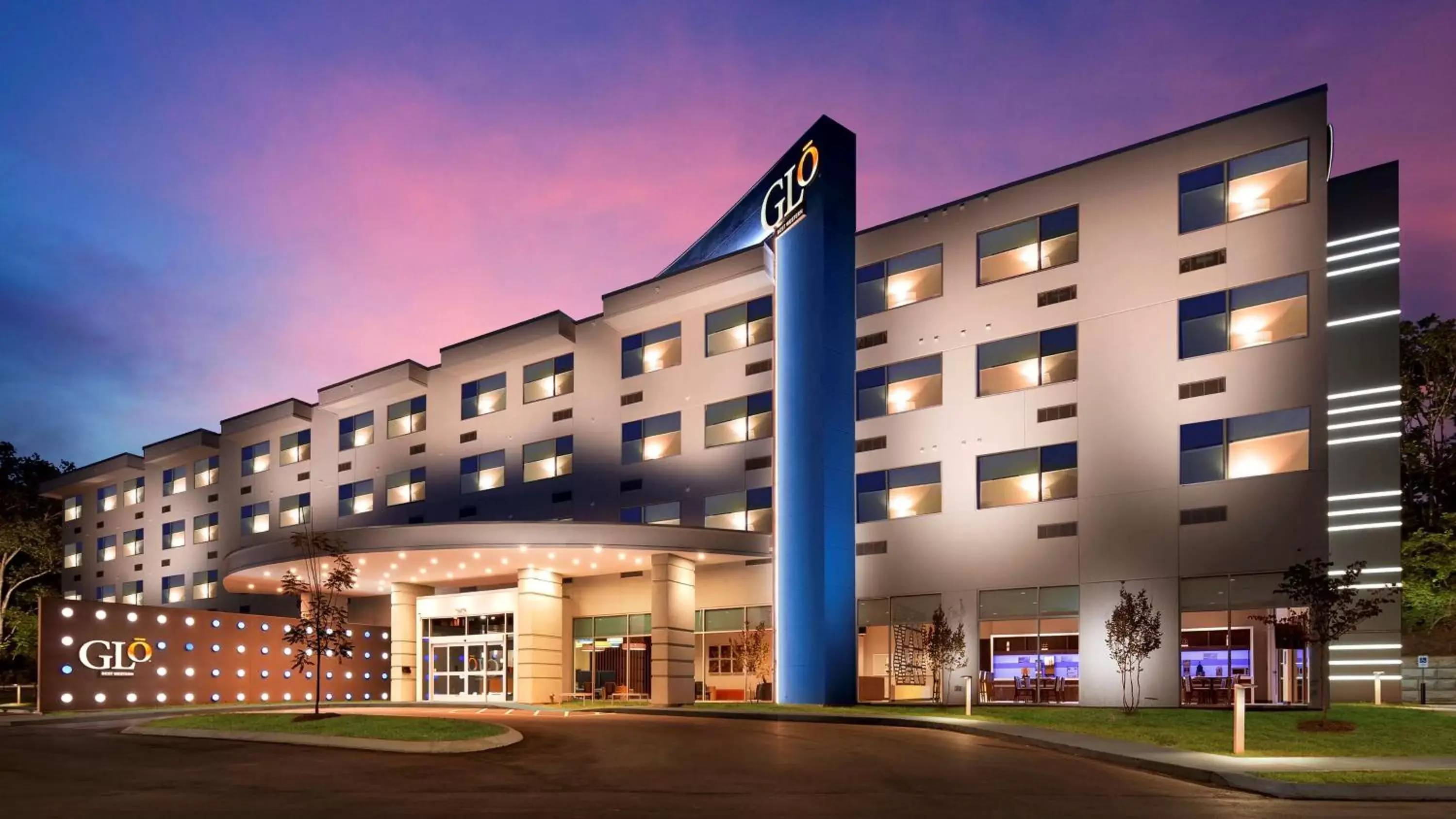 Property building in GLō Best Western Nashville Airport West