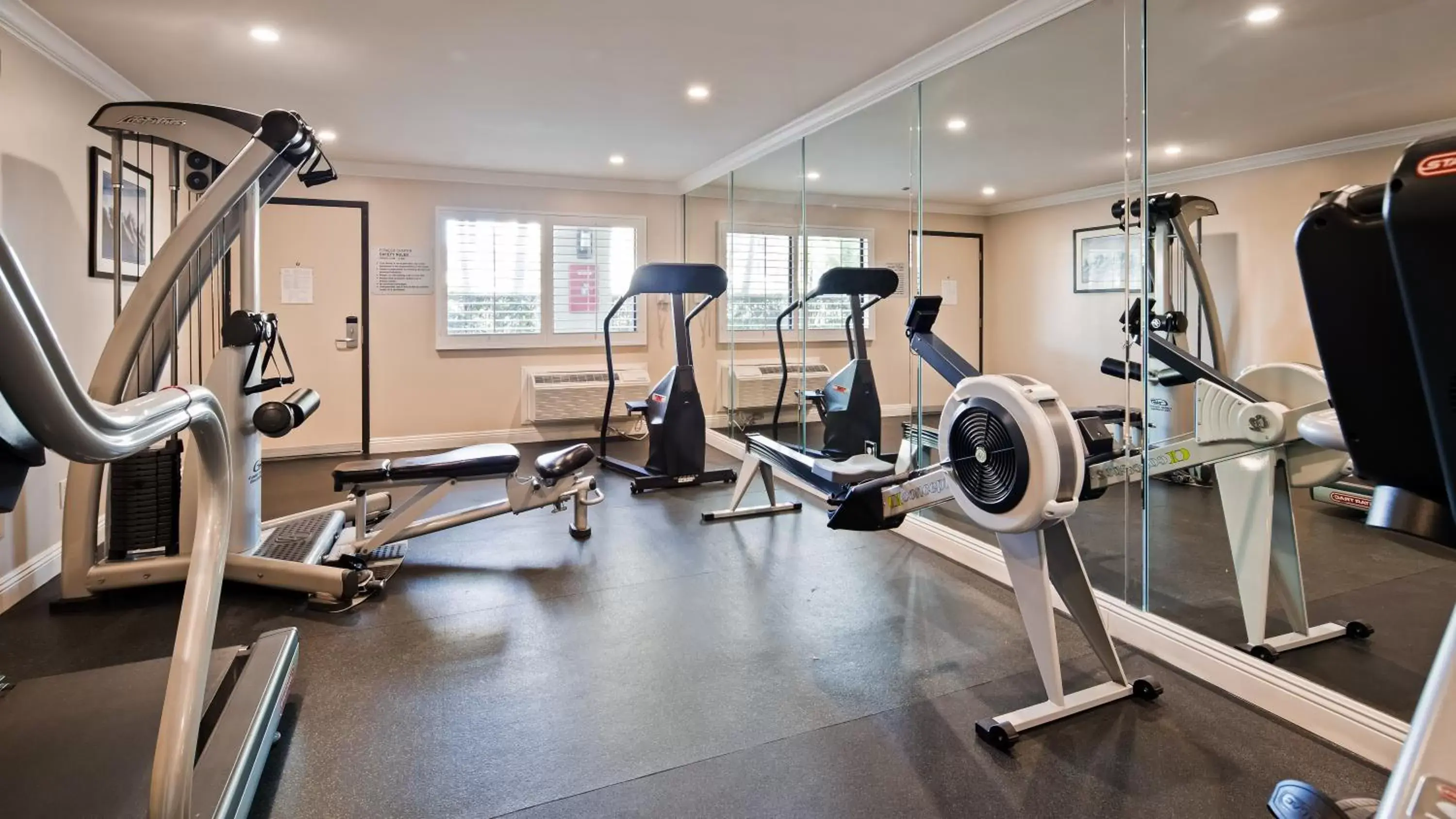 Fitness centre/facilities, Fitness Center/Facilities in Best Western Plus Orange County Airport North