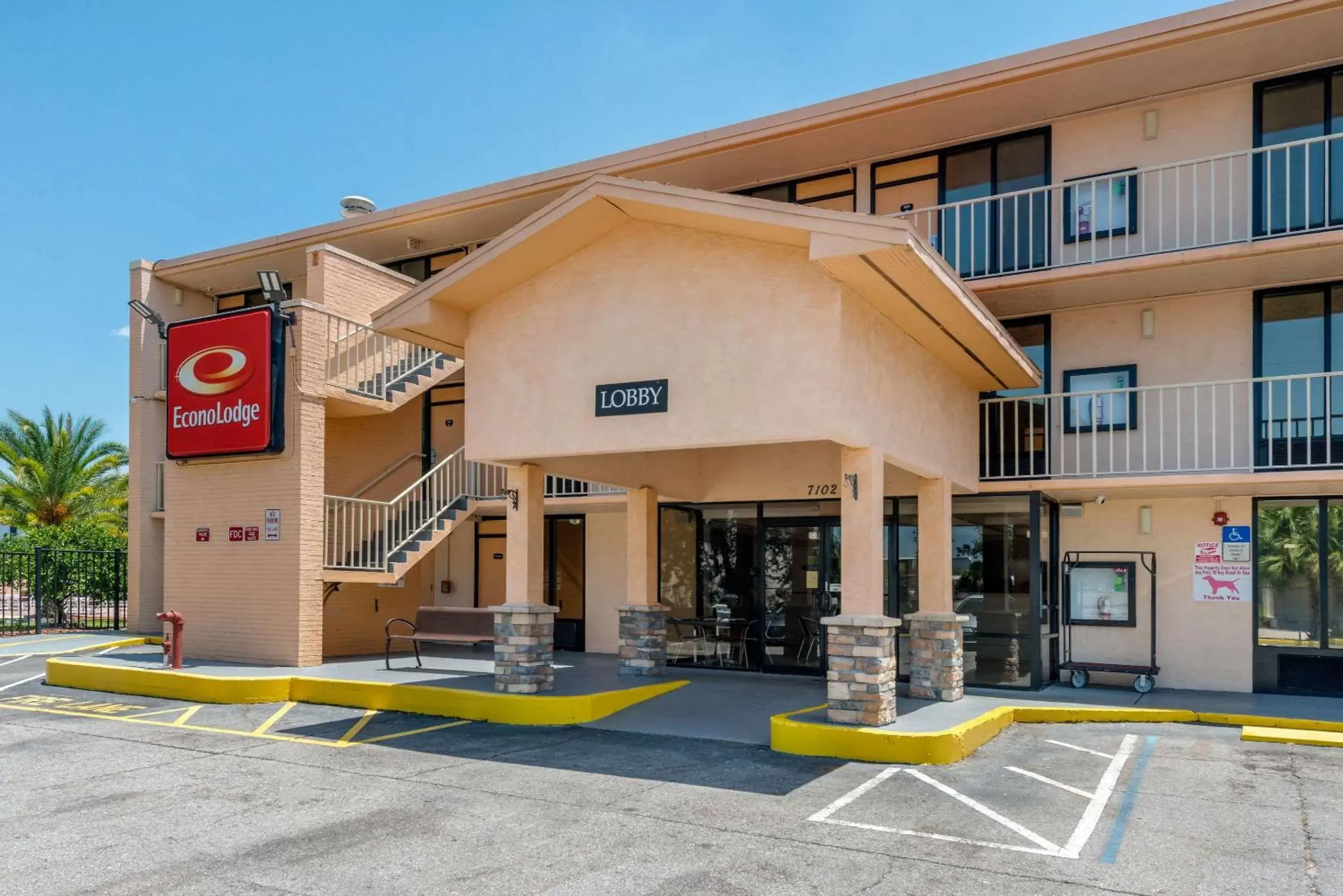 Property Building in Econo Lodge International Drive
