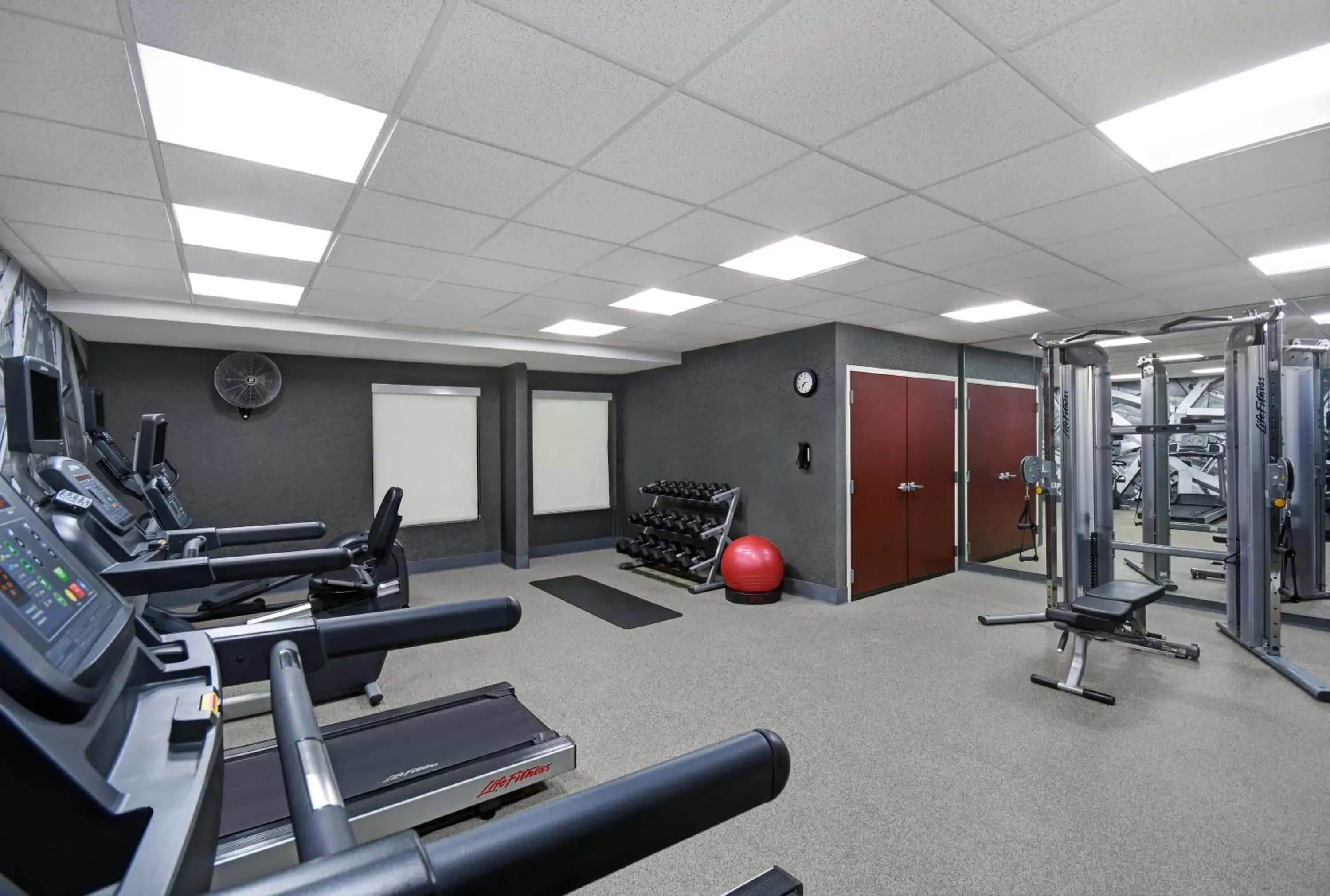 Fitness centre/facilities, Fitness Center/Facilities in Holiday Inn Express & Suites Cincinnati Riverfront, an IHG Hotel