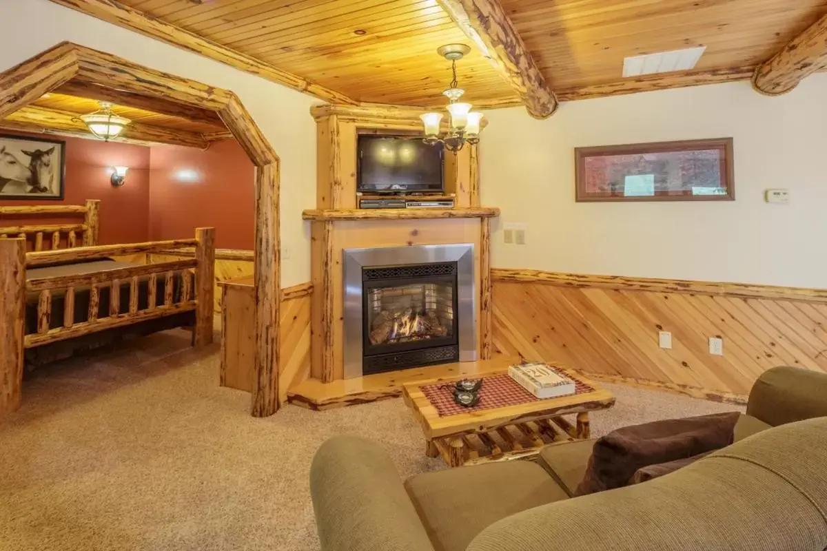 Seating Area in Sojourner's Lodge & Log Cabin Suites