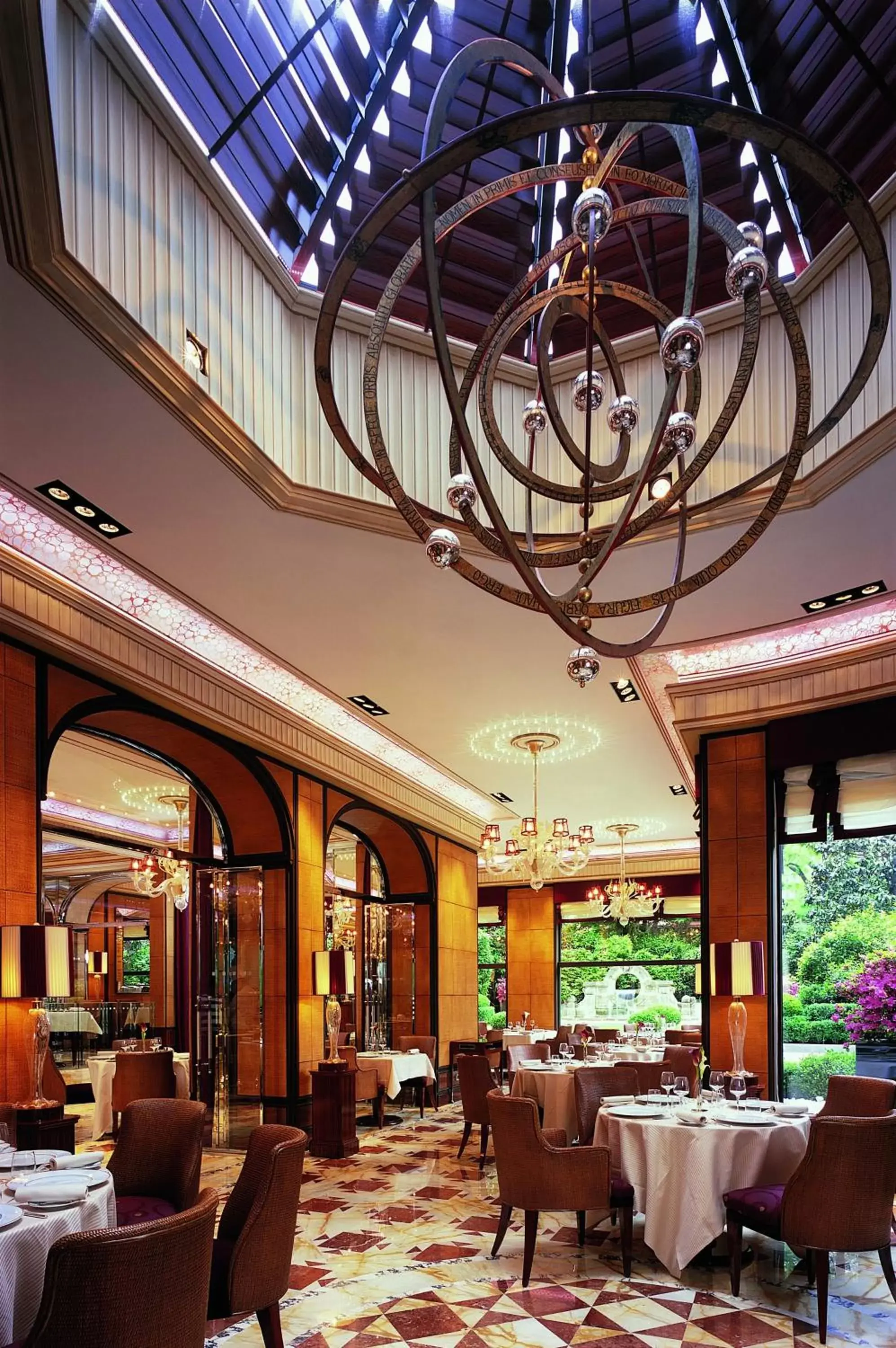 Restaurant/Places to Eat in Hotel Principe Di Savoia - Dorchester Collection