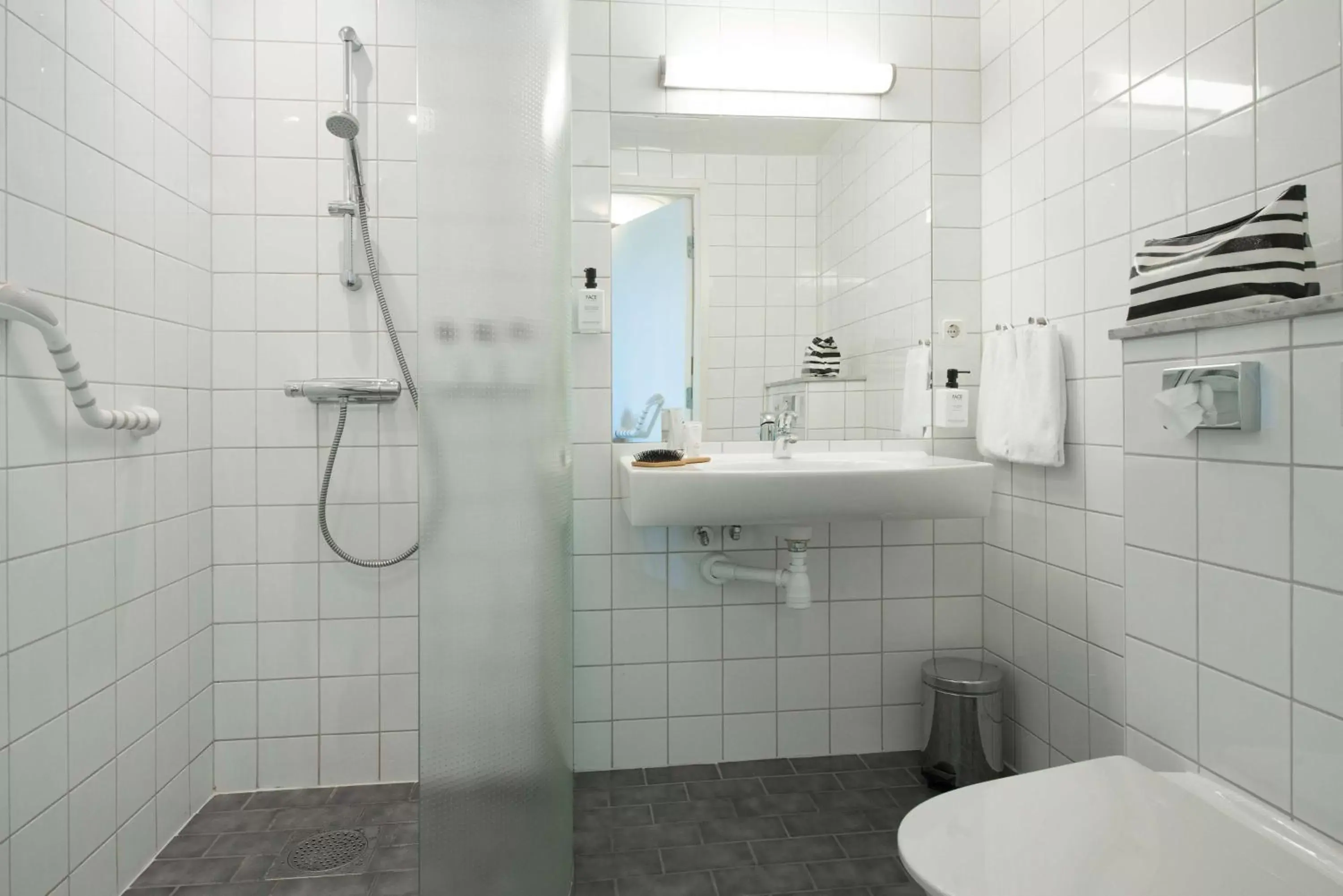 Bathroom in Scandic Swania