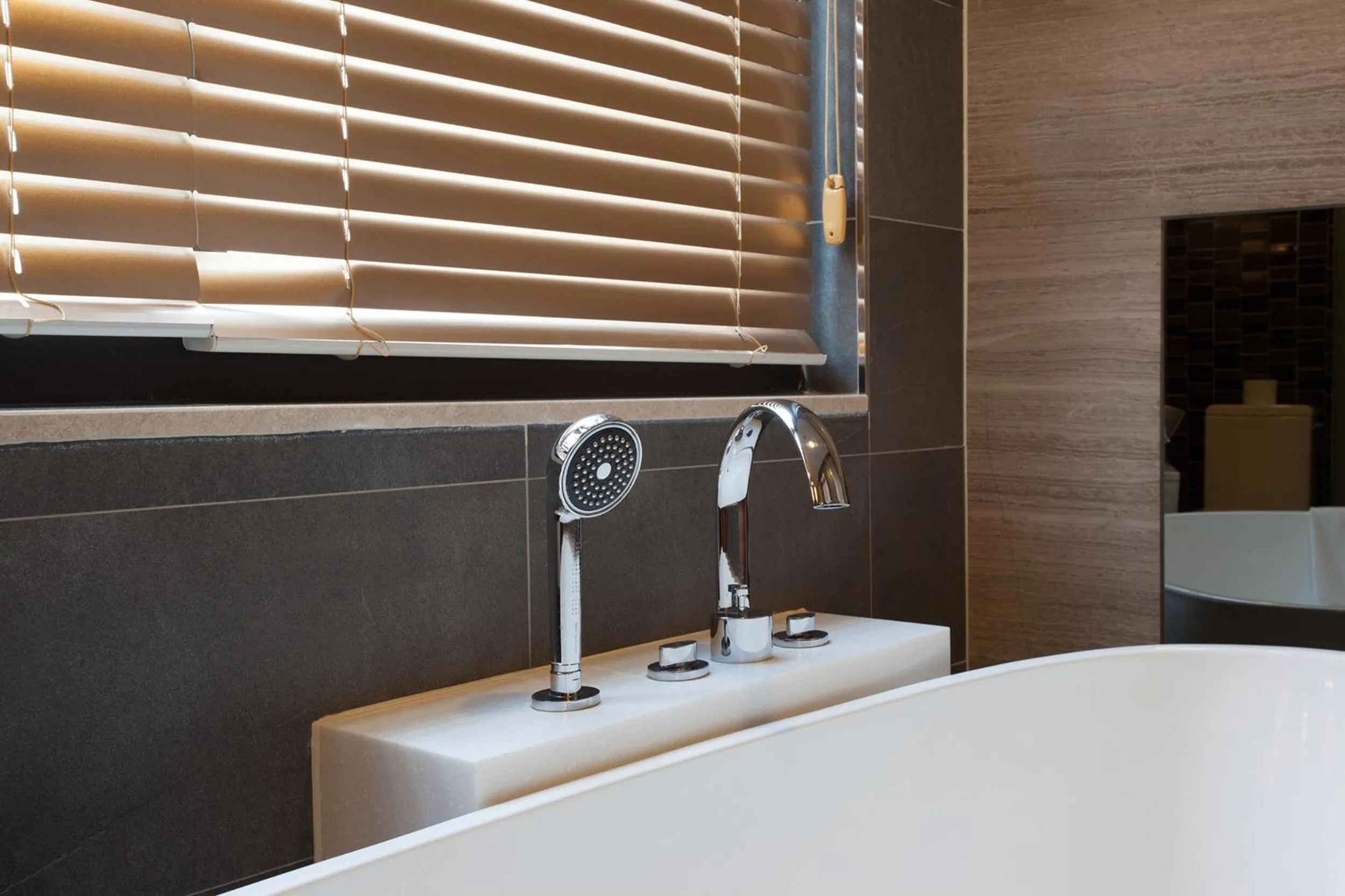 Shower in Hotel Pharos