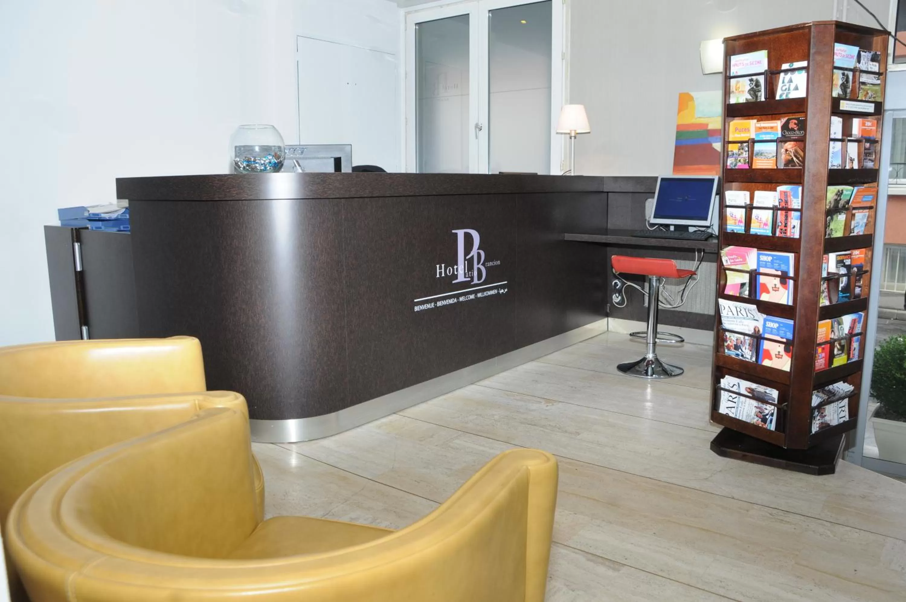 Lobby or reception in Hôtel Patio Brancion