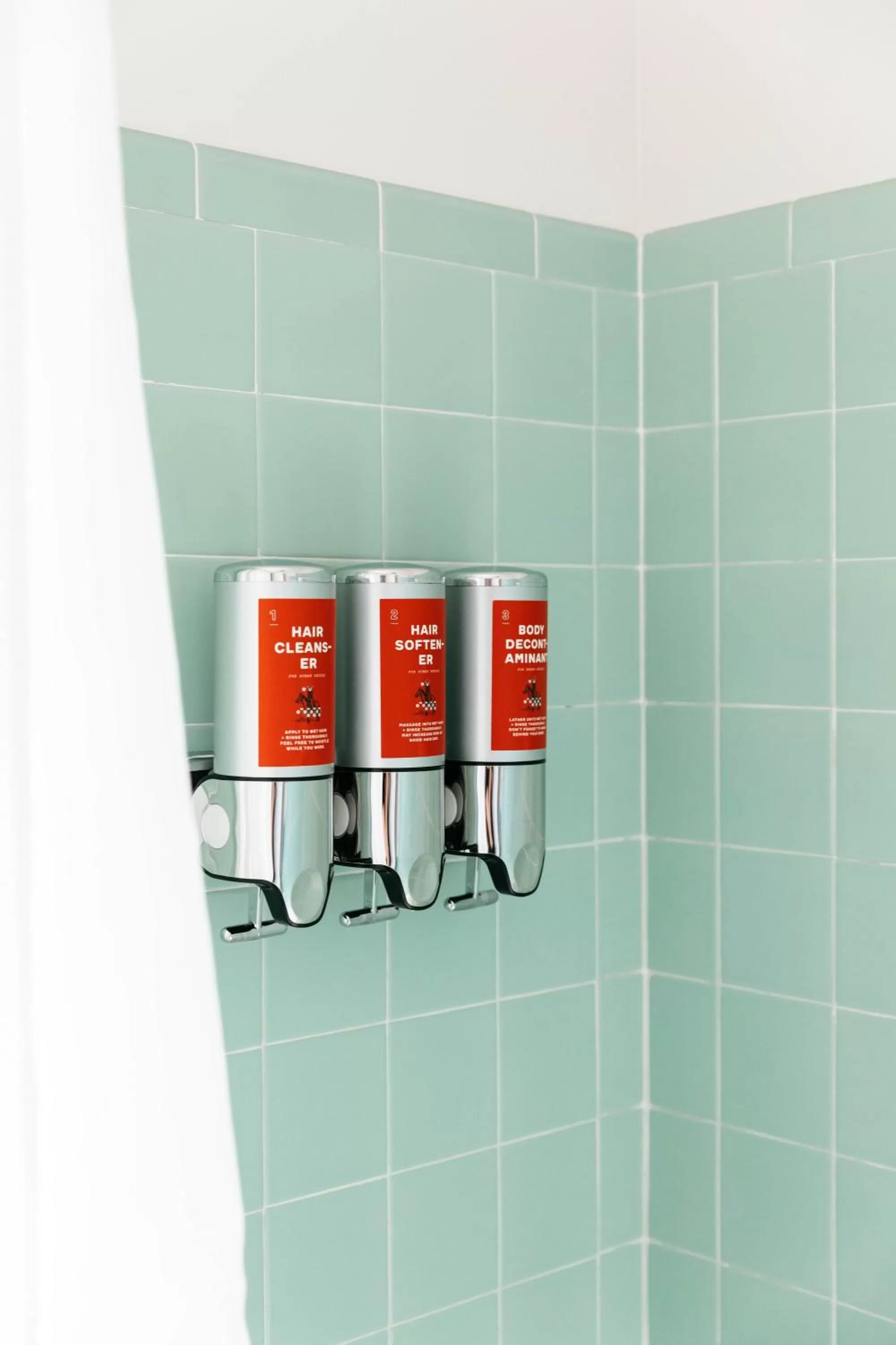 Bathroom in Mesa Verde Motel