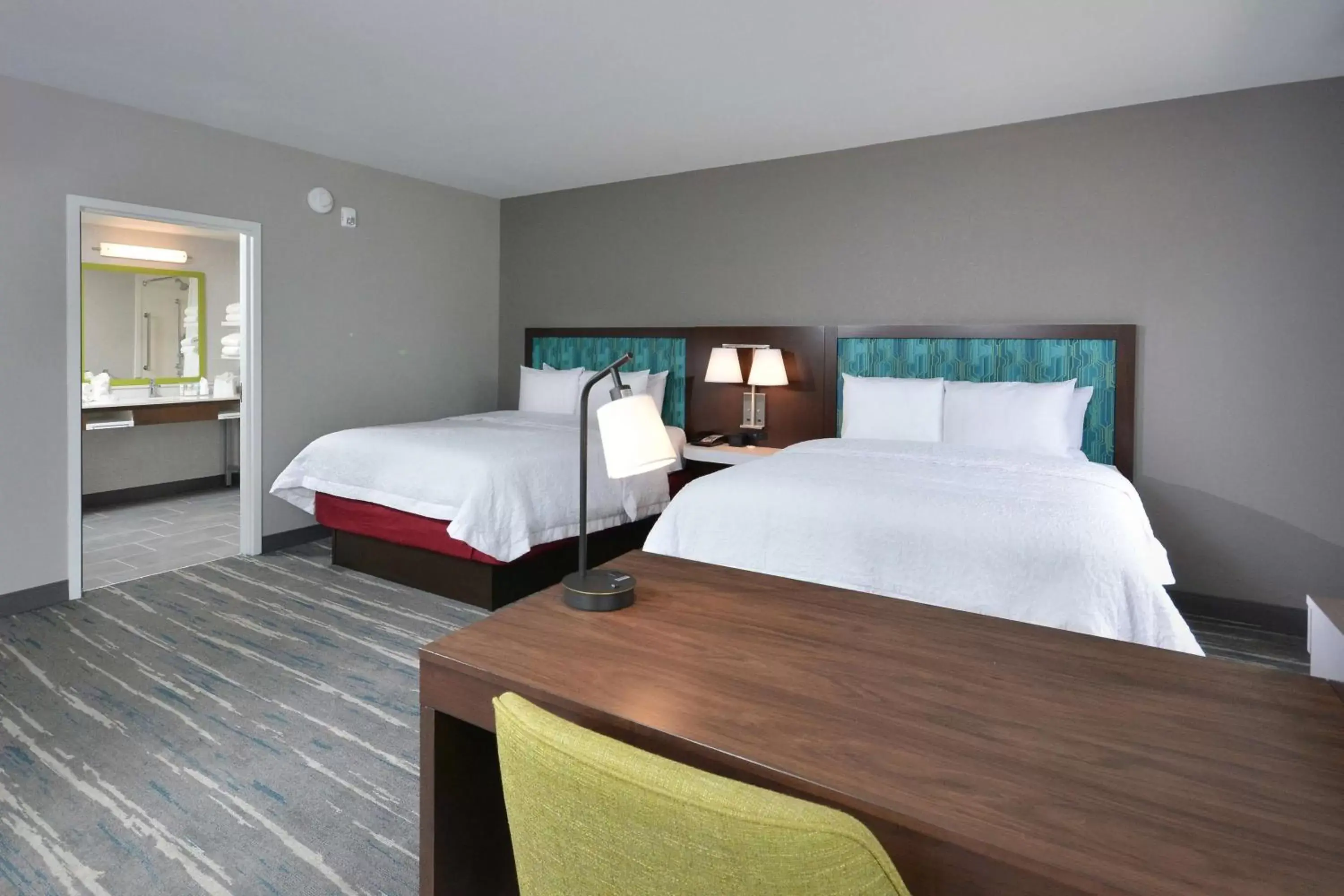 Bedroom, Bed in Hampton Inn & Suites Charlotte North I 485