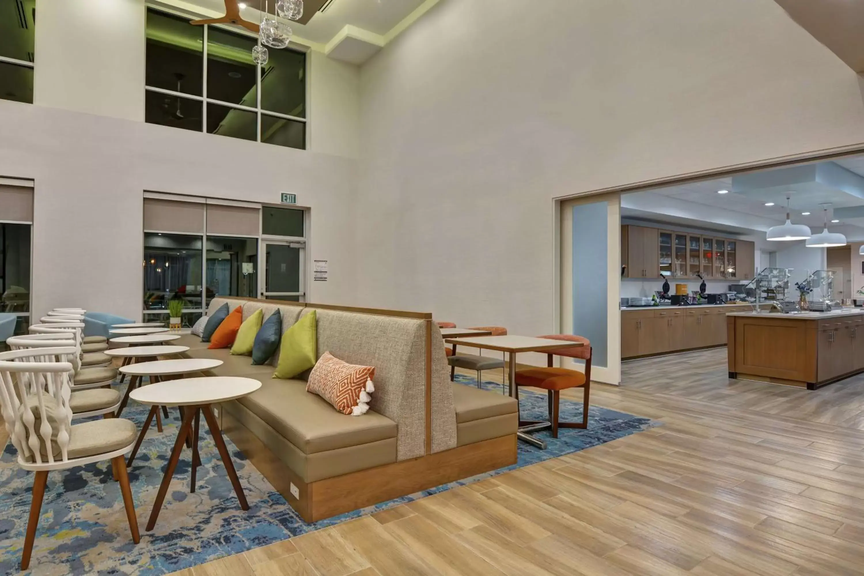 Breakfast, Seating Area in Homewood Suites By Hilton Chula Vista Eastlake