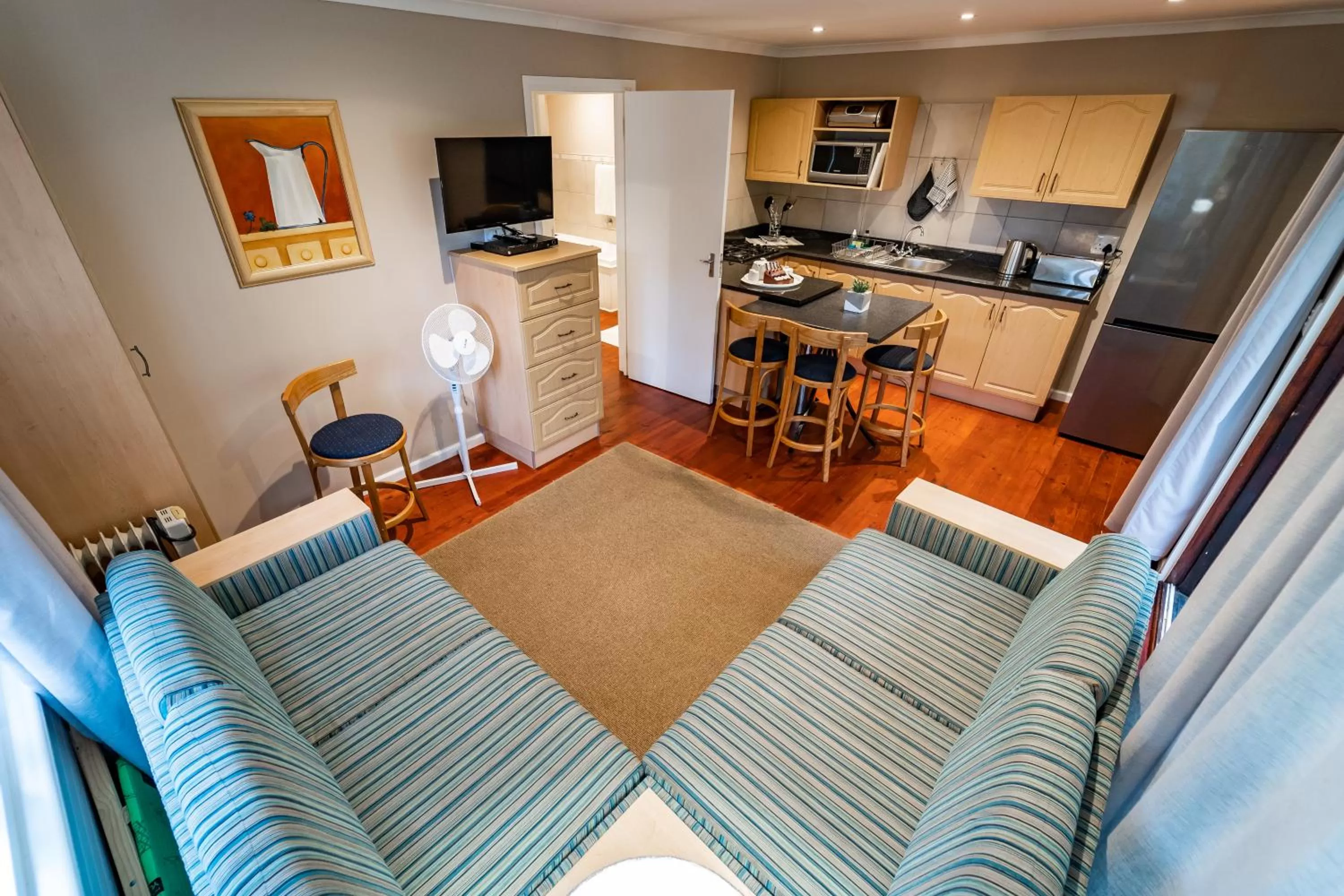 Living room in Gooderson Knysna Chalets