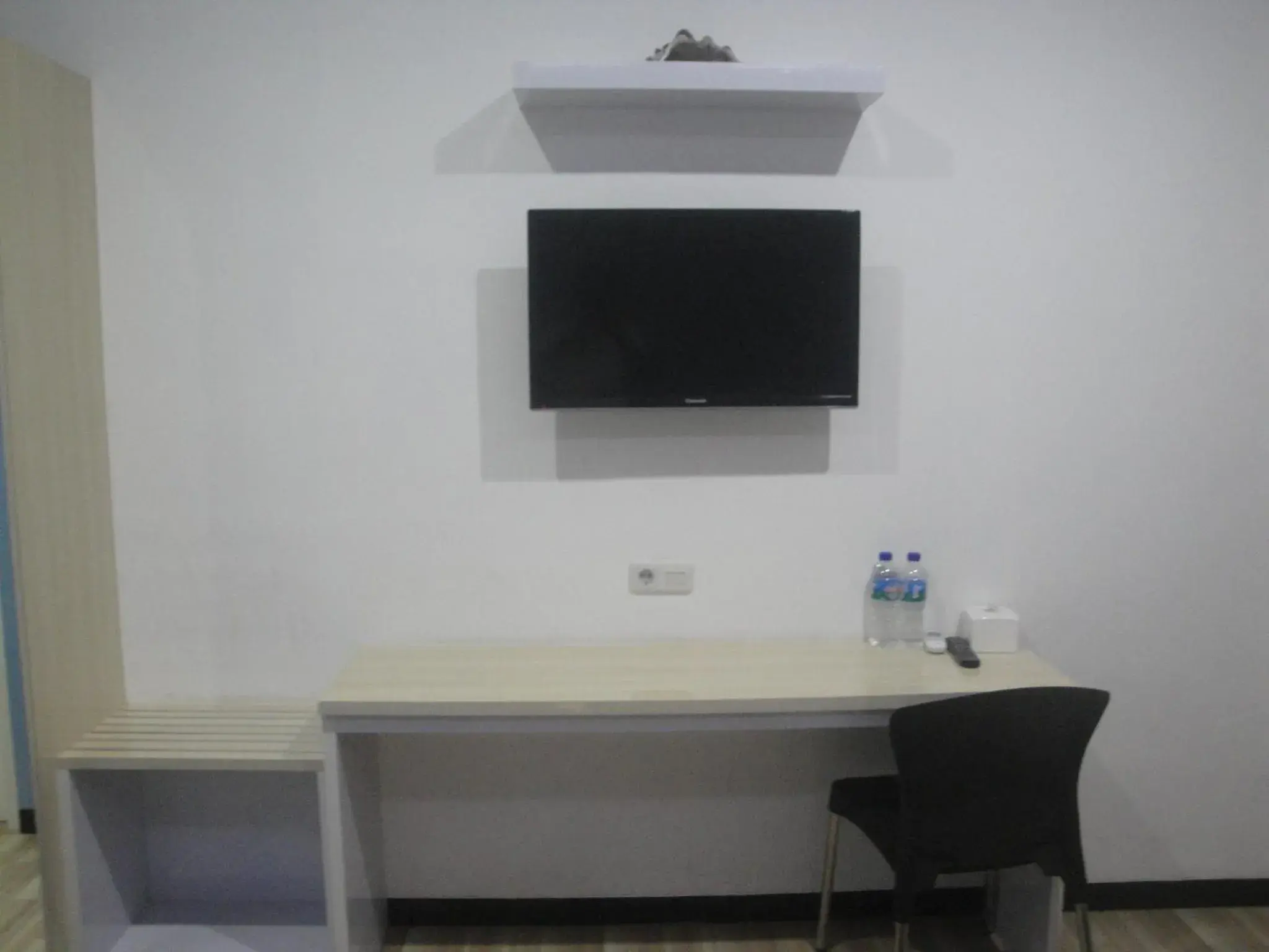 TV and multimedia, TV/Entertainment Center in Matahari Hotel