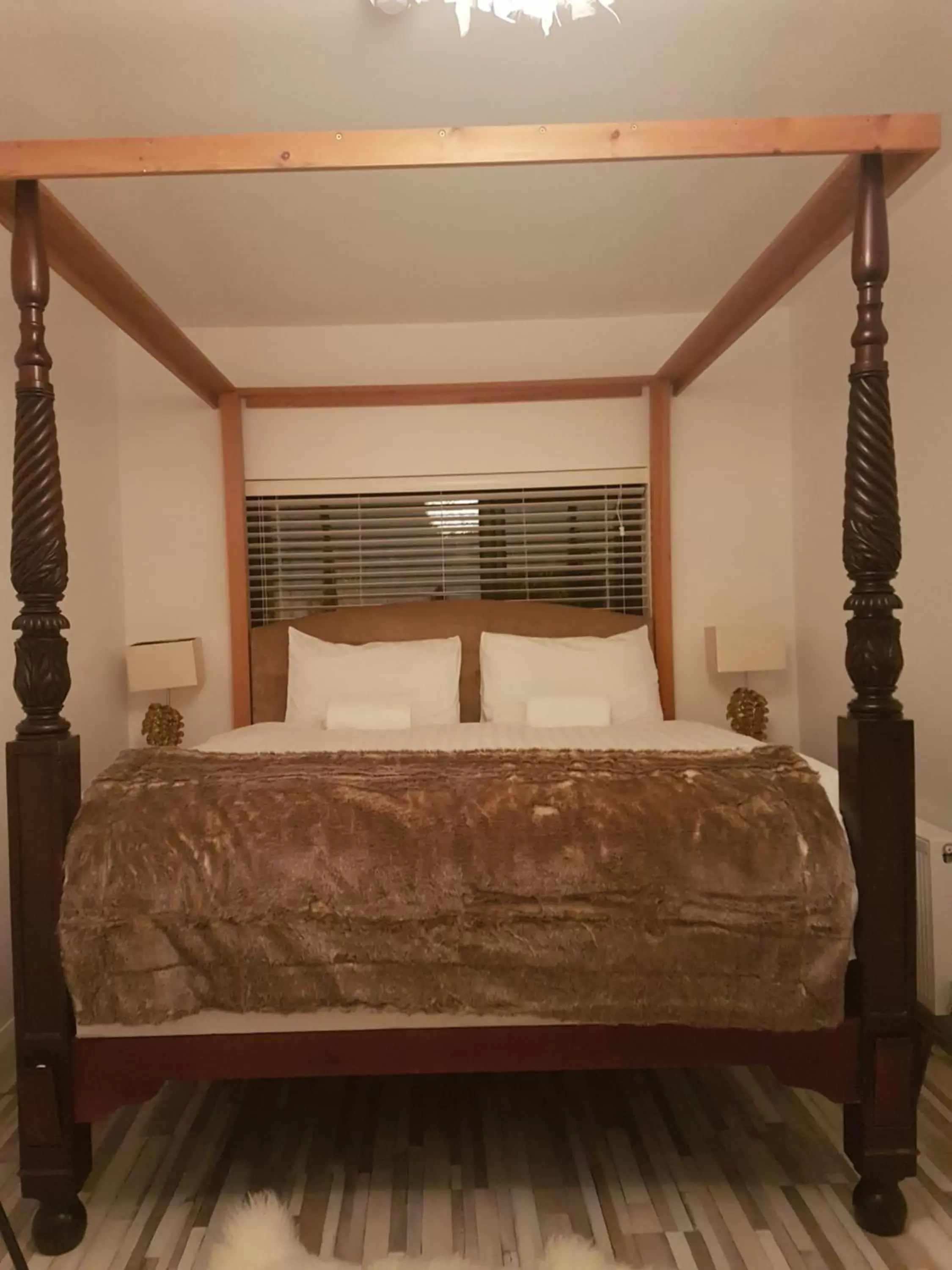 Bedroom, Bed in Mocha Newcastle