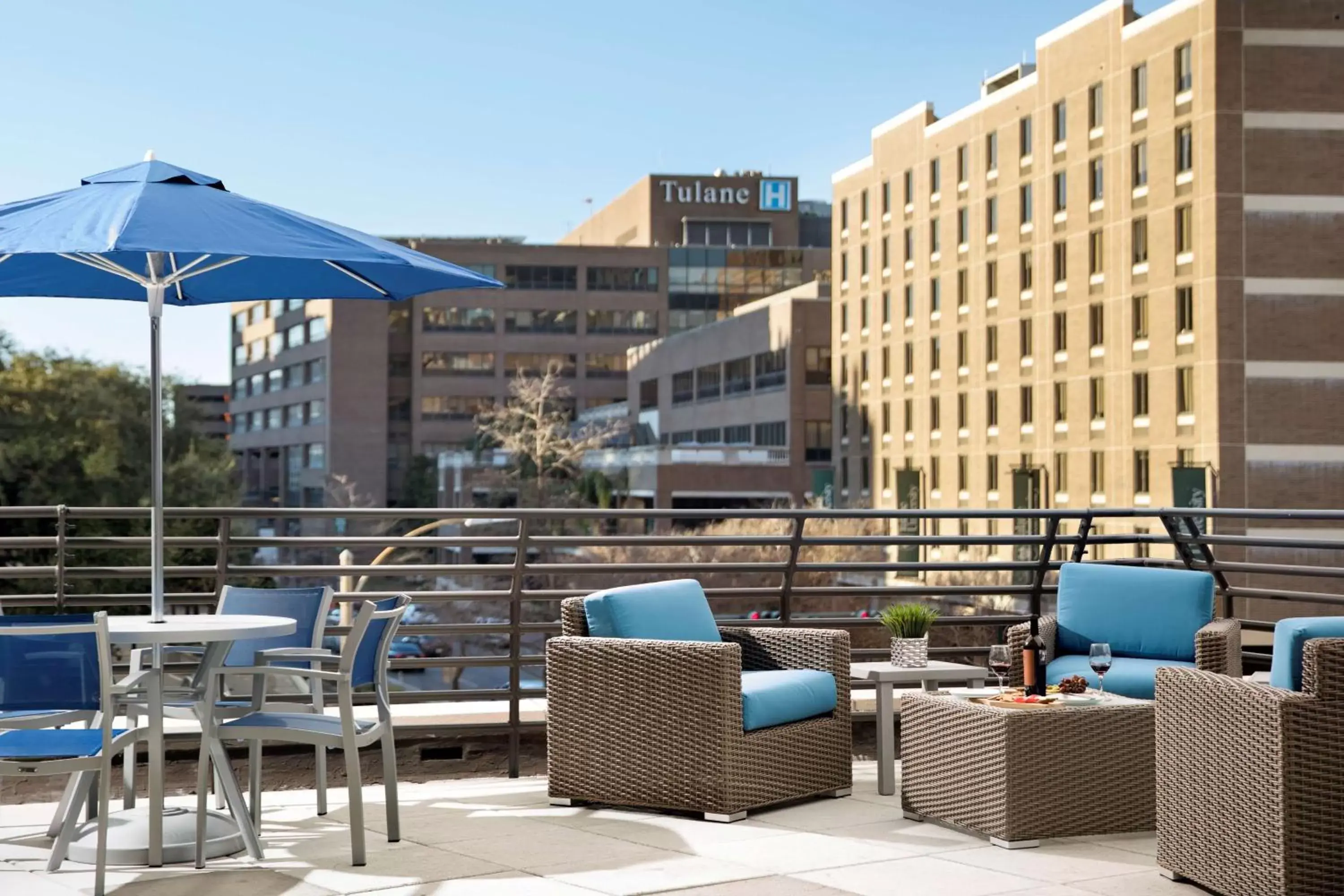 Property building in Sonesta ES Suites New Orleans Downtown Property building in Sonesta ES Suites New Orleans Downtown