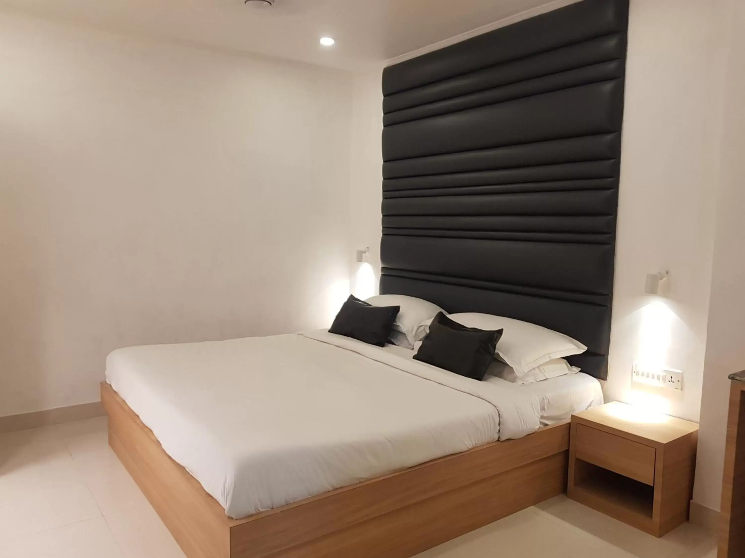 Bed in Roland Hotel Bed in Roland Hotel