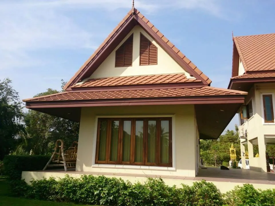 Facade/entrance in Thararin Villa