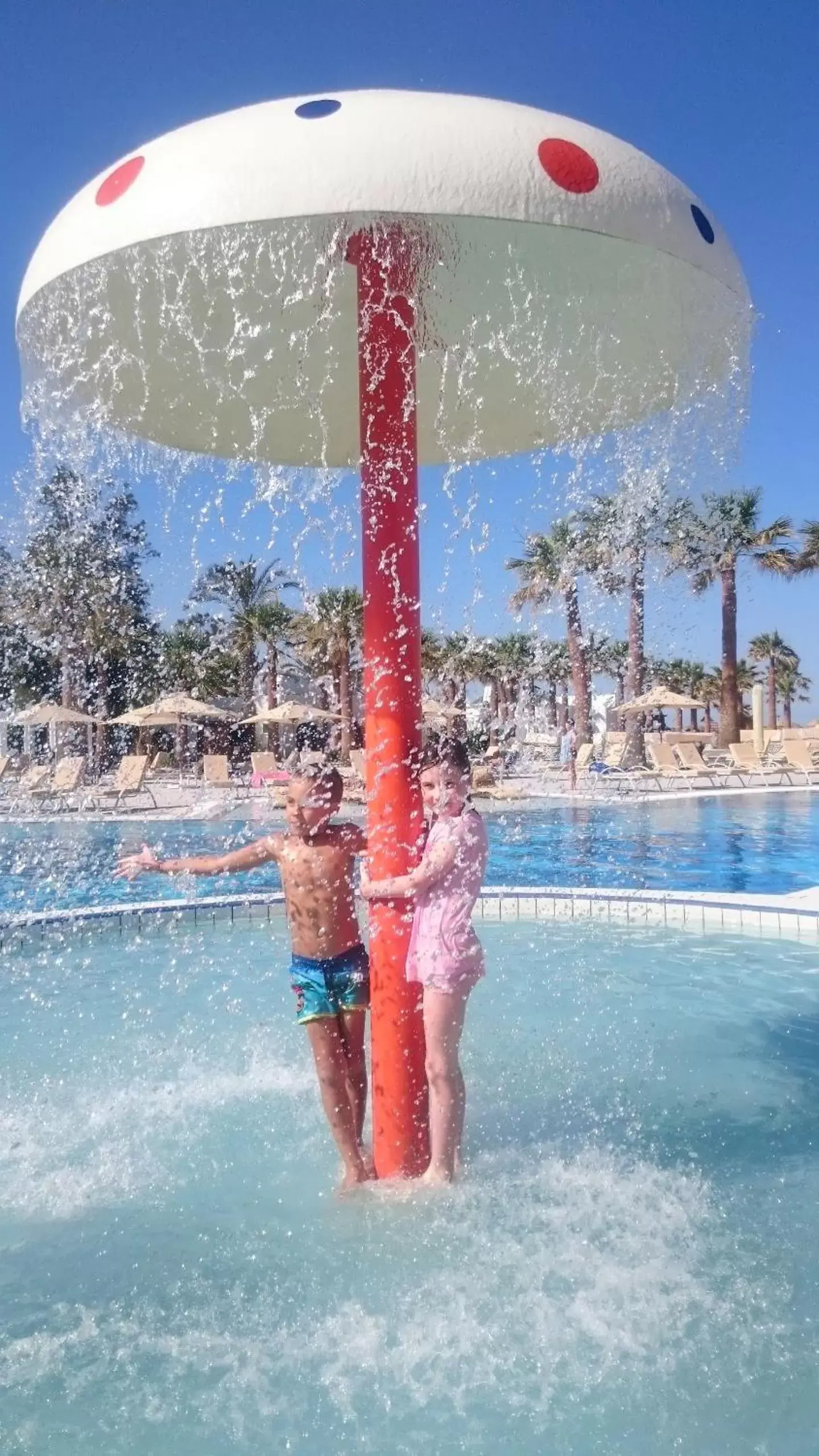 Swimming pool in Marhaba Palace