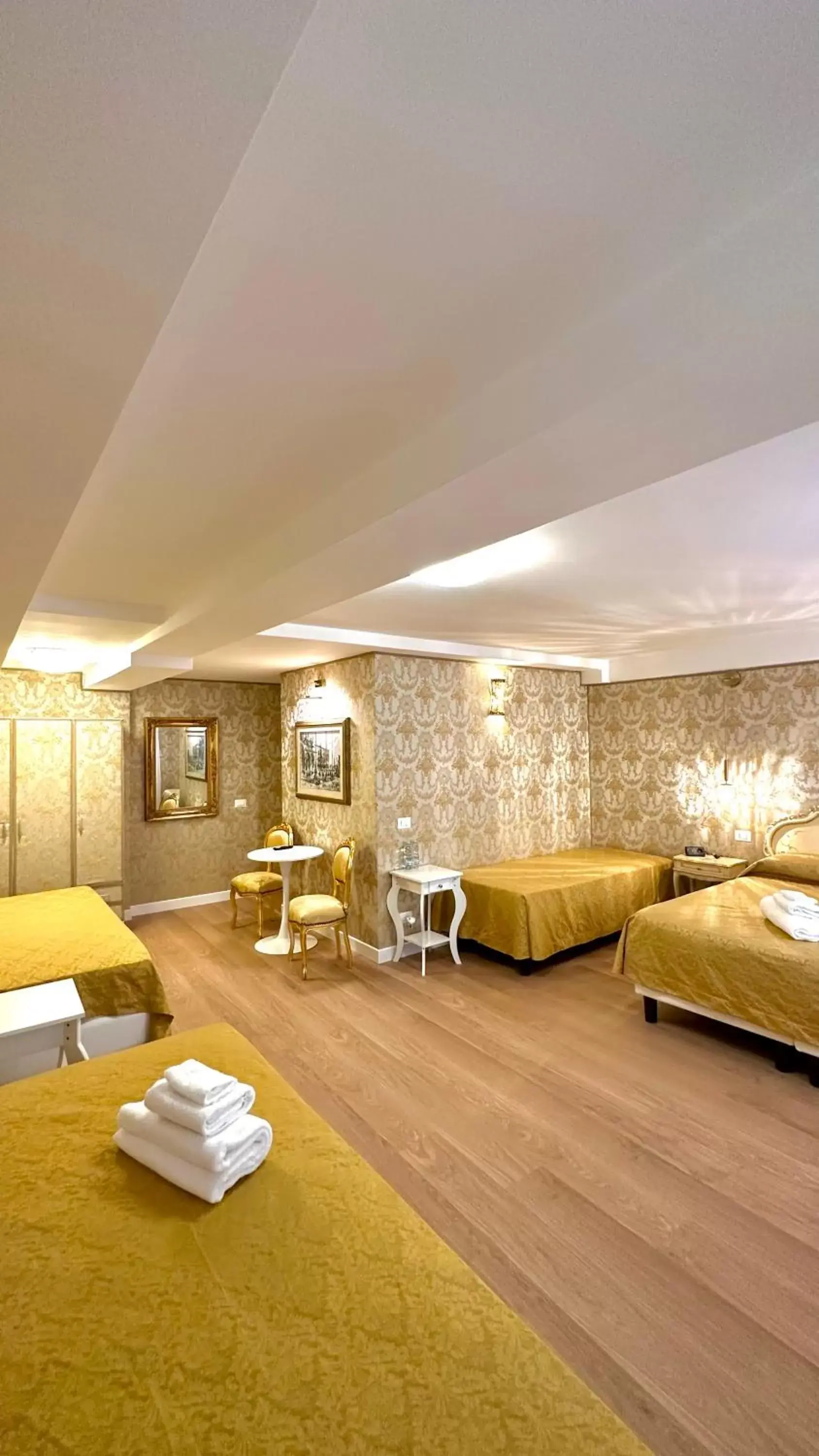 Photo of the whole room in Hotel Apostoli Garden