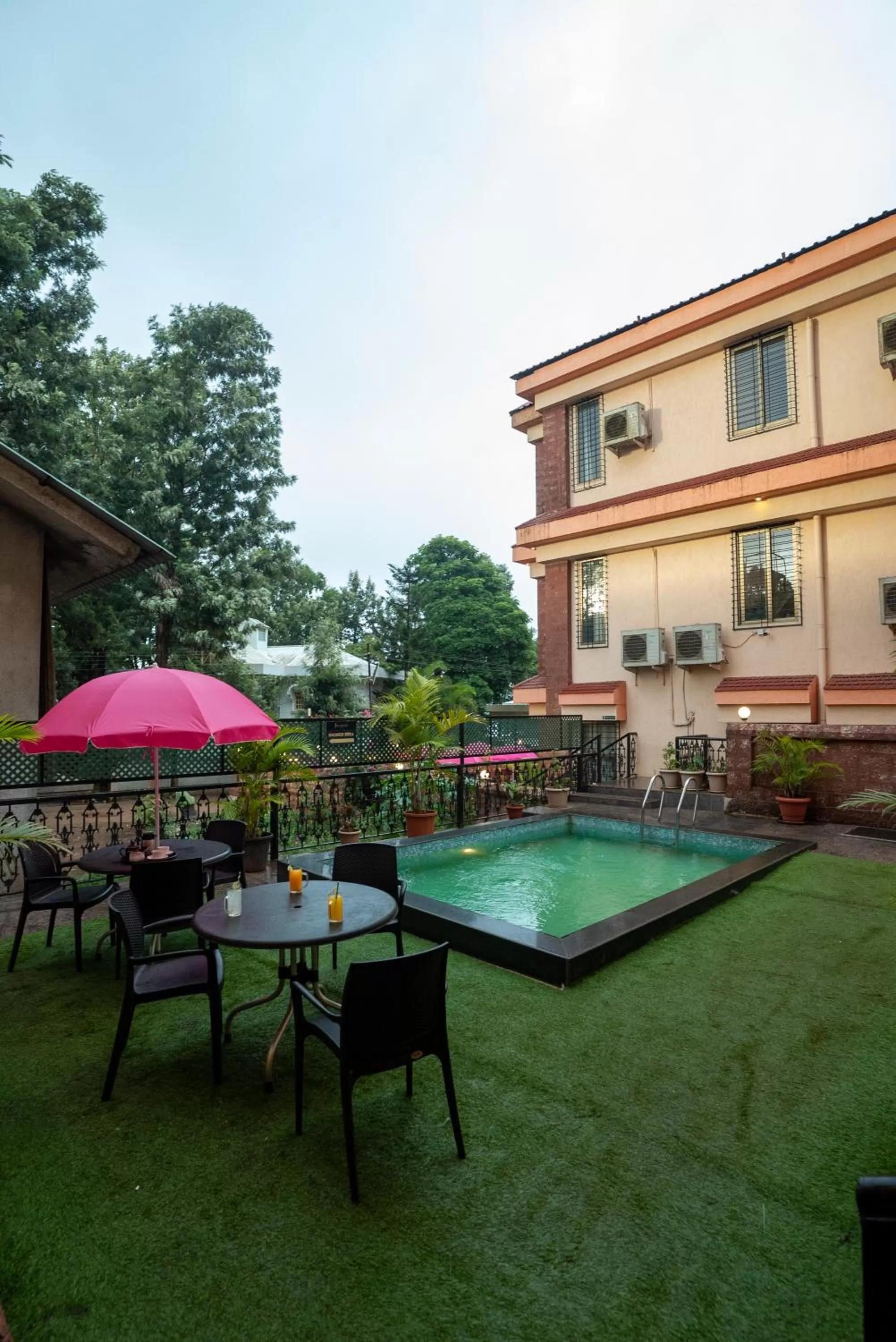 Swimming pool in Jivanta Mahabaleshwar