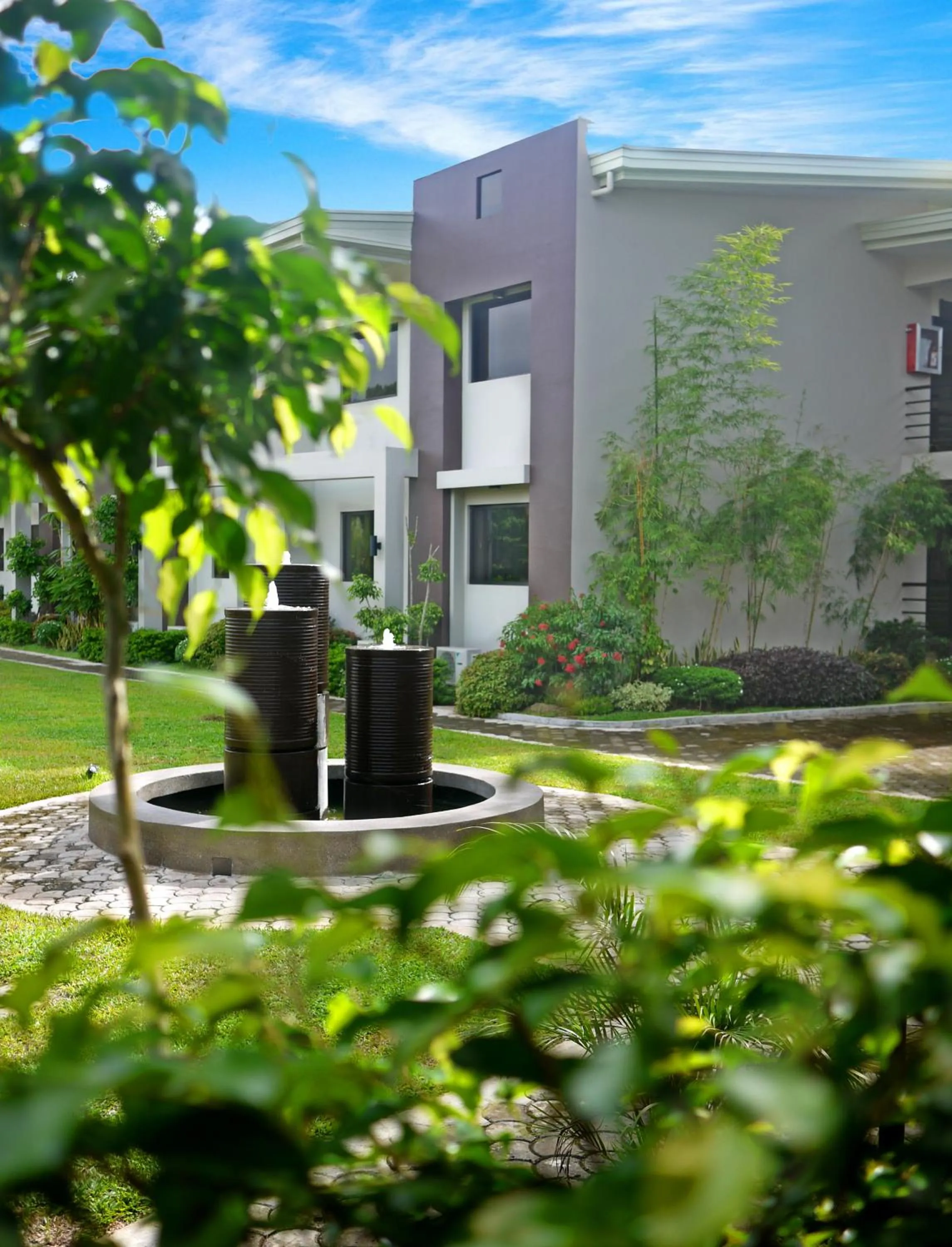 Garden view in Ariana Hotel