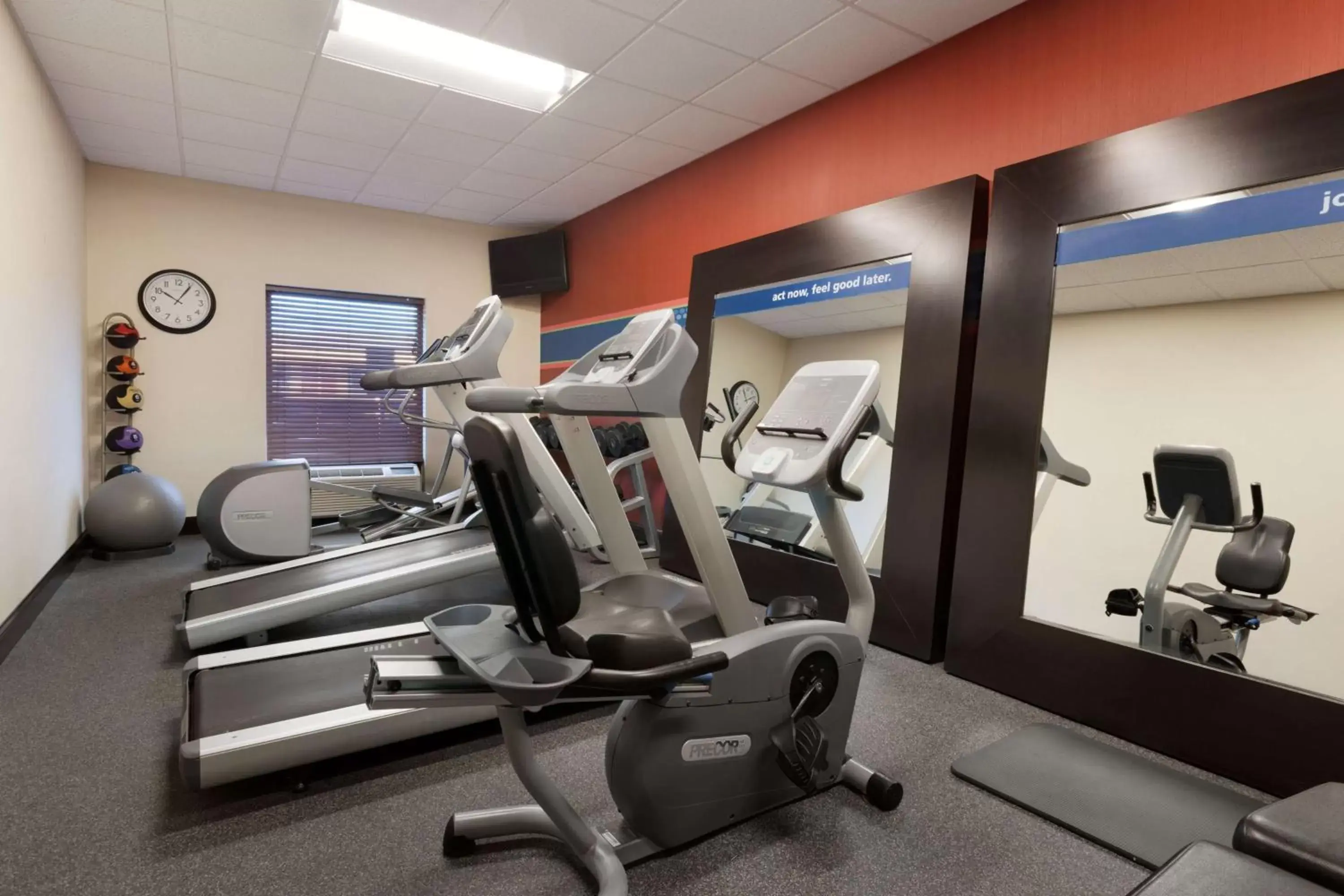 Fitness centre/facilities, Fitness Center/Facilities in Hampton Inn & Suites Birmingham Airport Area