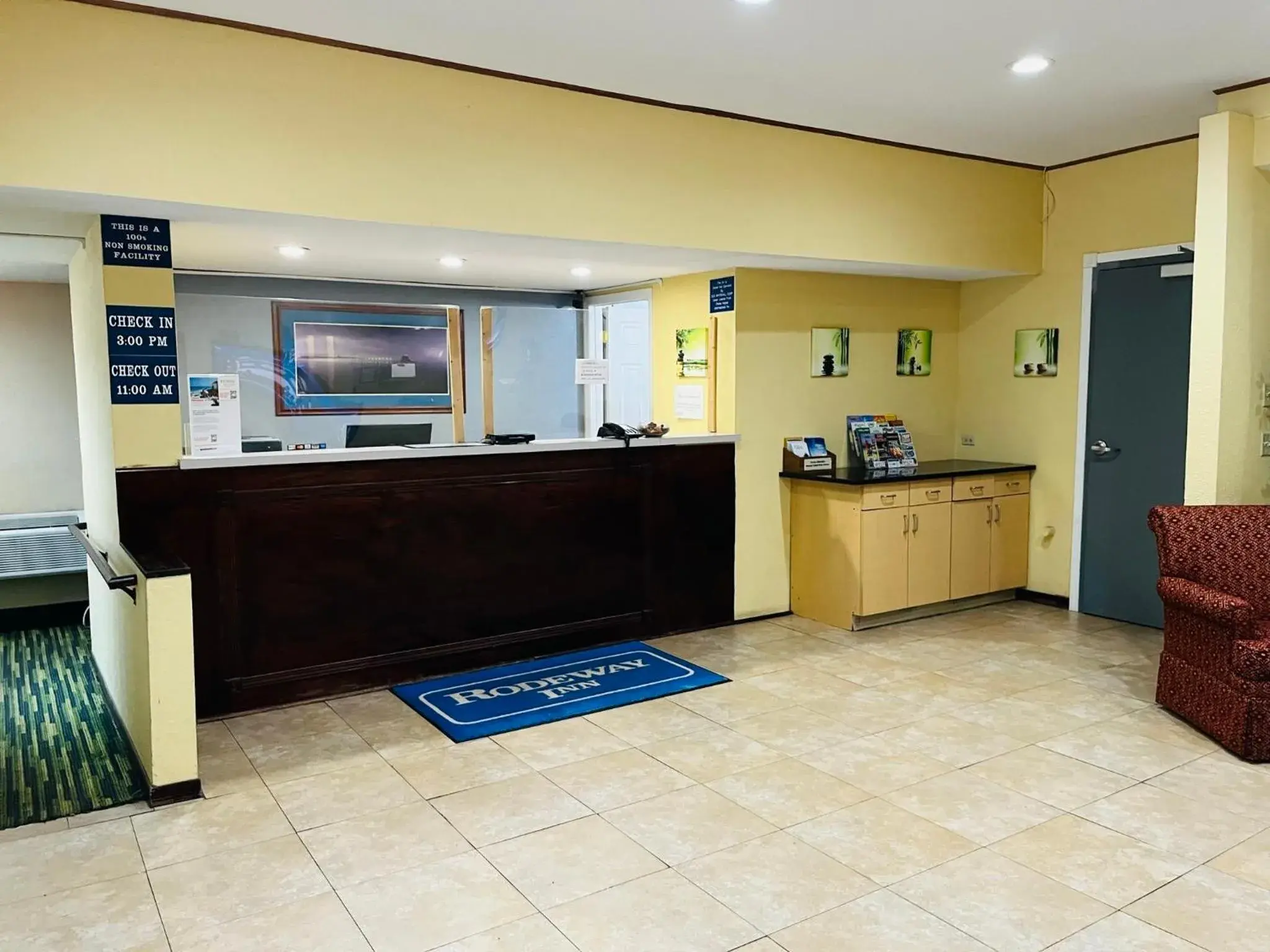 Lobby or reception, Lobby/Reception in Rodeway Inn
