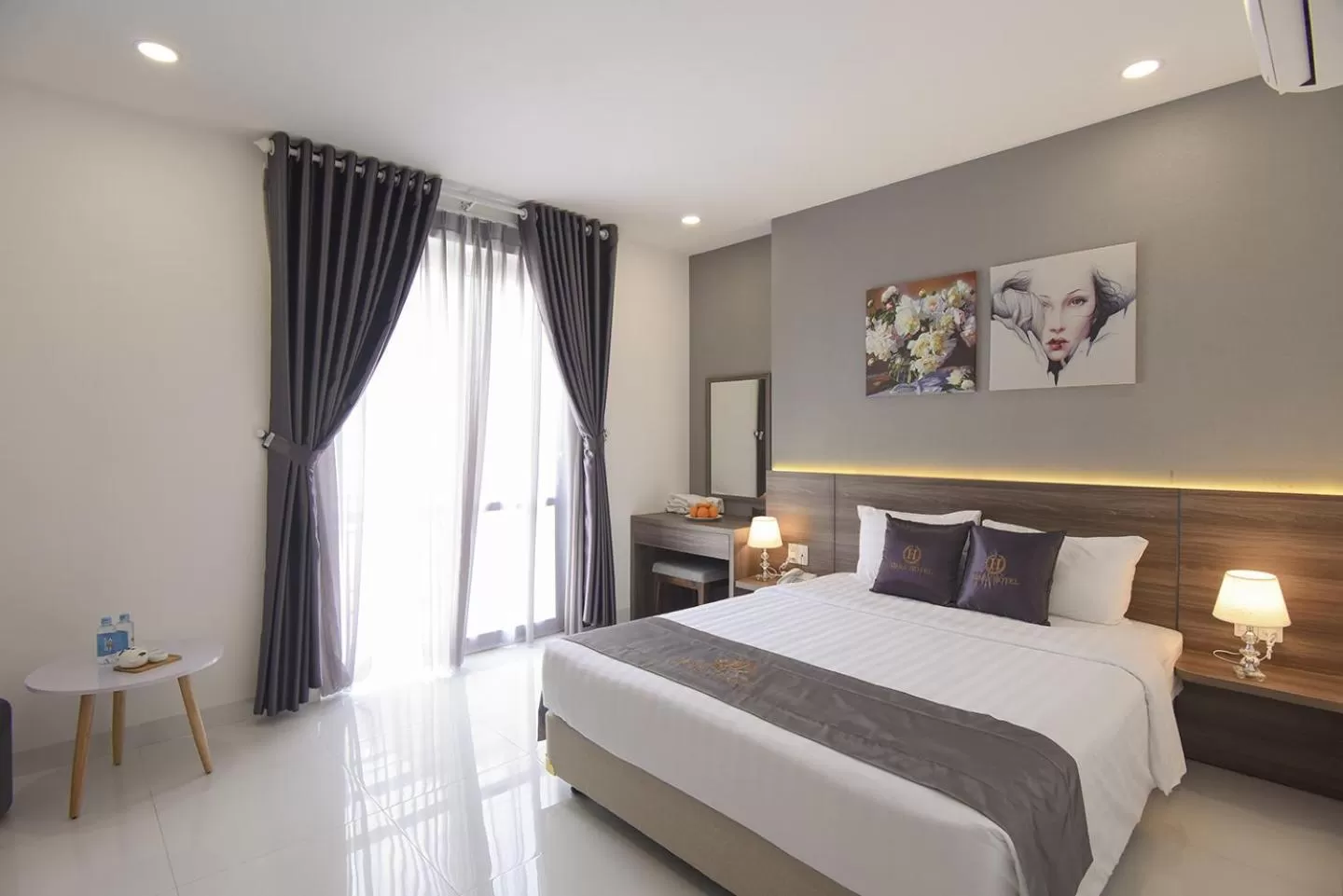 Bed in Hera Hotel Airport