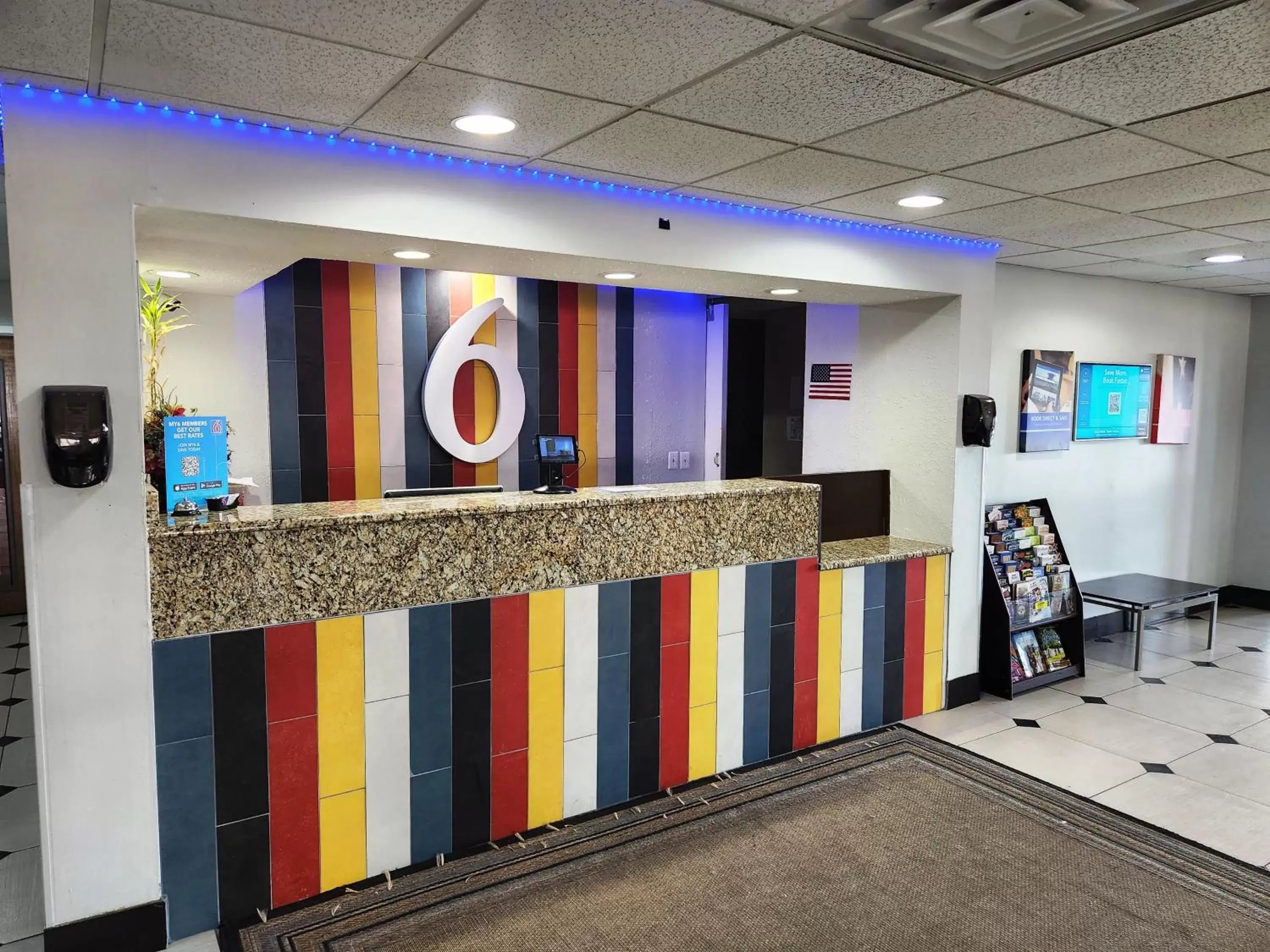 Lobby or reception, Lobby/Reception in Motel 6-Pine Bluff, AR